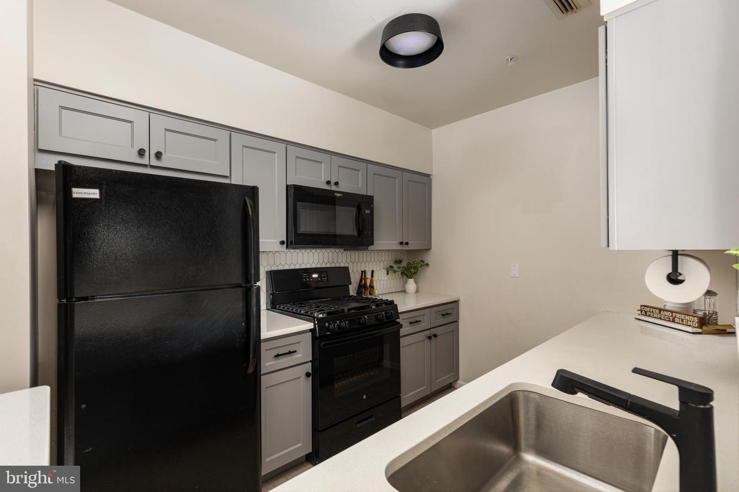 12915 ALTON SQ #411, HERNDON, Virginia 20170, 2 Bedrooms Bedrooms, ,1 BathroomBathrooms,Residential,For sale,12915 ALTON SQ #411,VAFX2291568 MLS # VAFX2291568