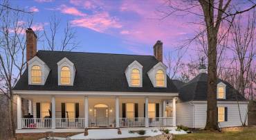 101 DOGWOOD DR, WOODSTOCK, Virginia 22664, 4 Bedrooms Bedrooms, ,3 BathroomsBathrooms,Residential,For sale,101 DOGWOOD DR,VASH2013616 MLS # VASH2013616