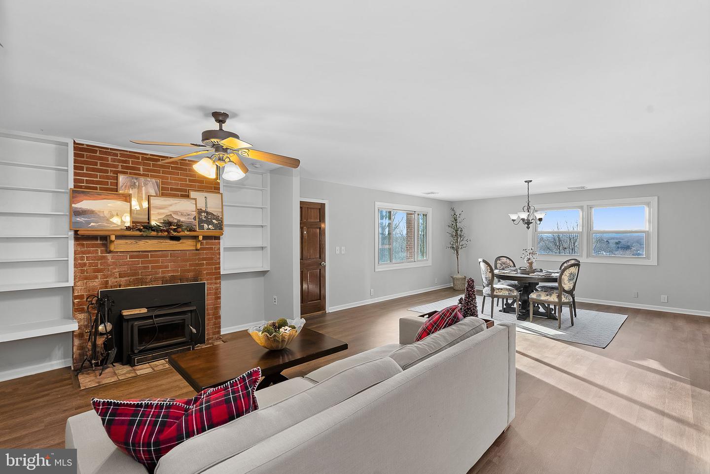 5260 DAPPLE LN, WARRENTON, Virginia 20187, 3 Bedrooms Bedrooms, ,2 BathroomsBathrooms,Residential,For sale,5260 DAPPLE LN,VAFQ2020626 MLS # VAFQ2020626