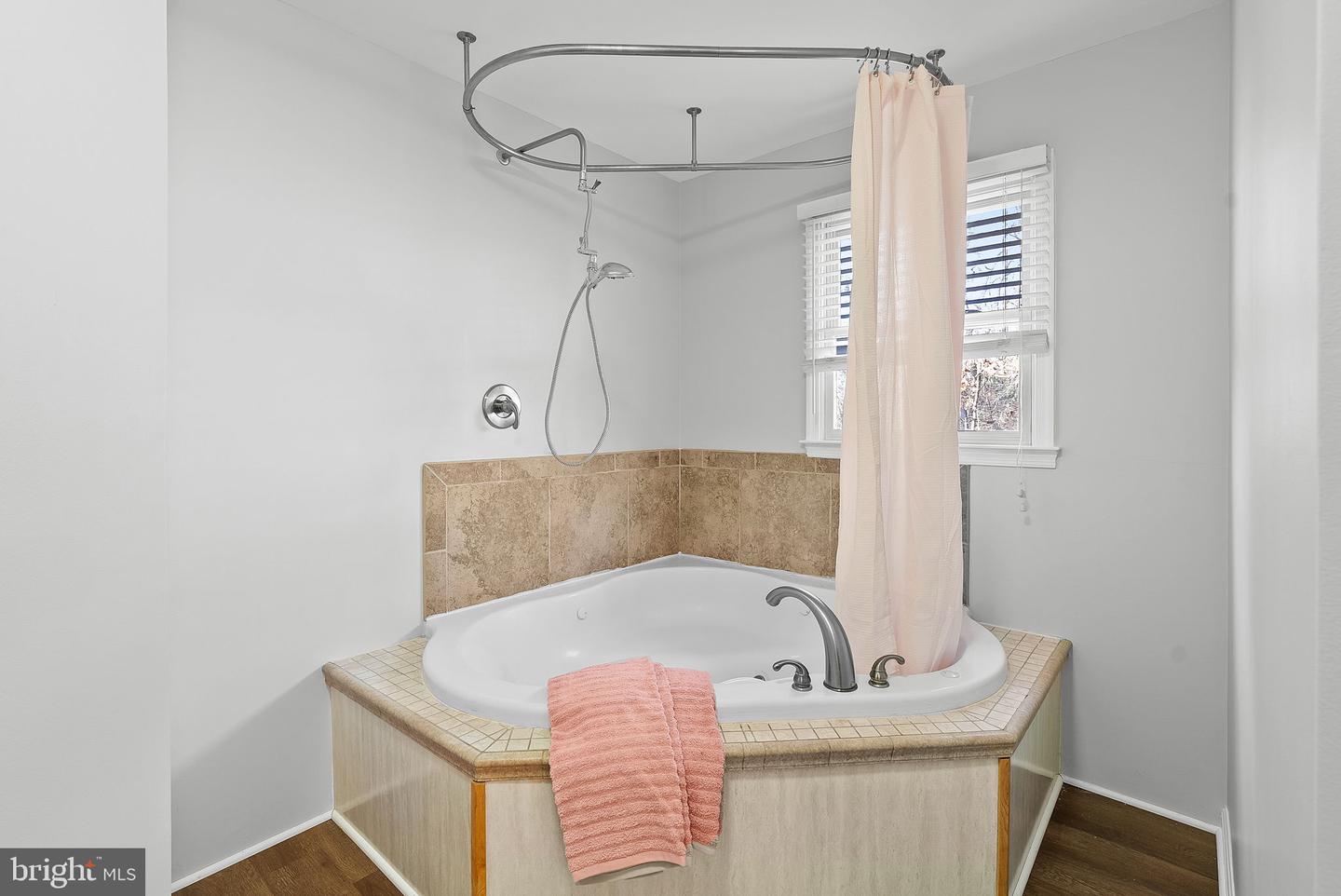 5260 DAPPLE LN, WARRENTON, Virginia 20187, 3 Bedrooms Bedrooms, ,2 BathroomsBathrooms,Residential,For sale,5260 DAPPLE LN,VAFQ2020626 MLS # VAFQ2020626