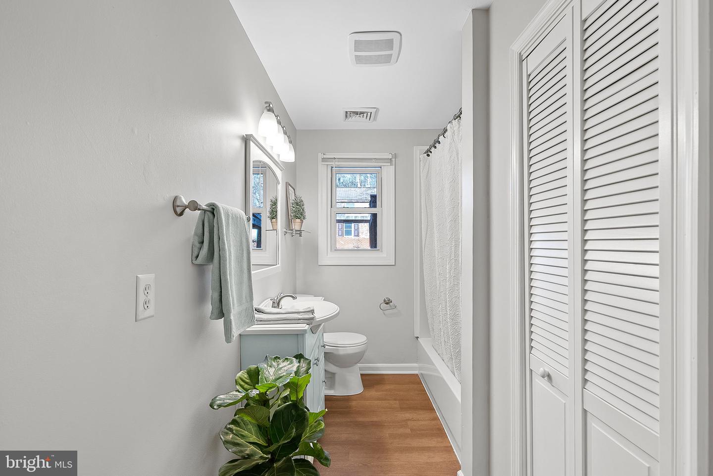 5260 DAPPLE LN, WARRENTON, Virginia 20187, 3 Bedrooms Bedrooms, ,2 BathroomsBathrooms,Residential,For sale,5260 DAPPLE LN,VAFQ2020626 MLS # VAFQ2020626