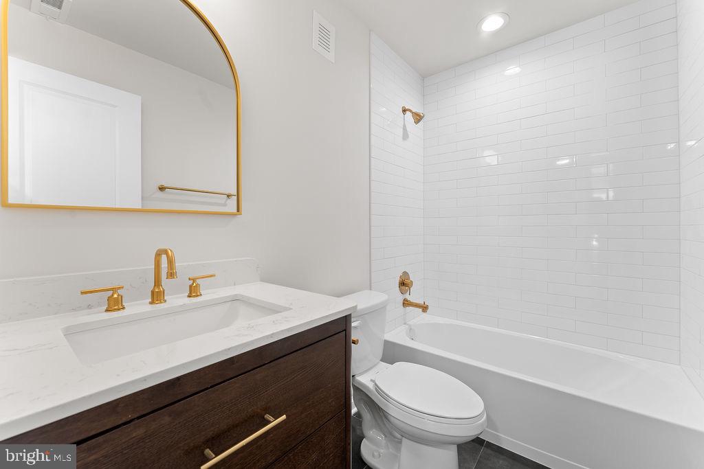 18289 CAMERON RD, GORDONSVILLE, Virginia 22942, 5 Bedrooms Bedrooms, ,3 BathroomsBathrooms,Residential,For sale,18289 CAMERON RD,VAOR2013340 MLS # VAOR2013340 18289 CAMERON RD, GORDONSVILLE, Virginia 22942, 5 Bedrooms Bedrooms, ,3 BathroomsBathrooms,Residential,For sale,18289 CAMERON RD,VAOR2013340 MLS # VAOR2013340