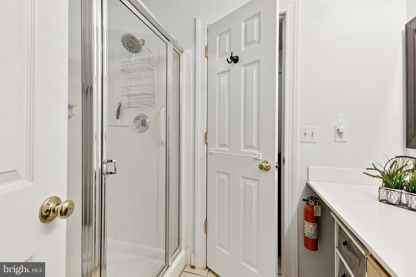 11021 FOLKSIE CT #102, MANASSAS, Virginia 20109, 2 Bedrooms Bedrooms, ,2 BathroomsBathrooms,Residential,For sale,11021 FOLKSIE CT #102,VAPW2112806 MLS # VAPW2112806