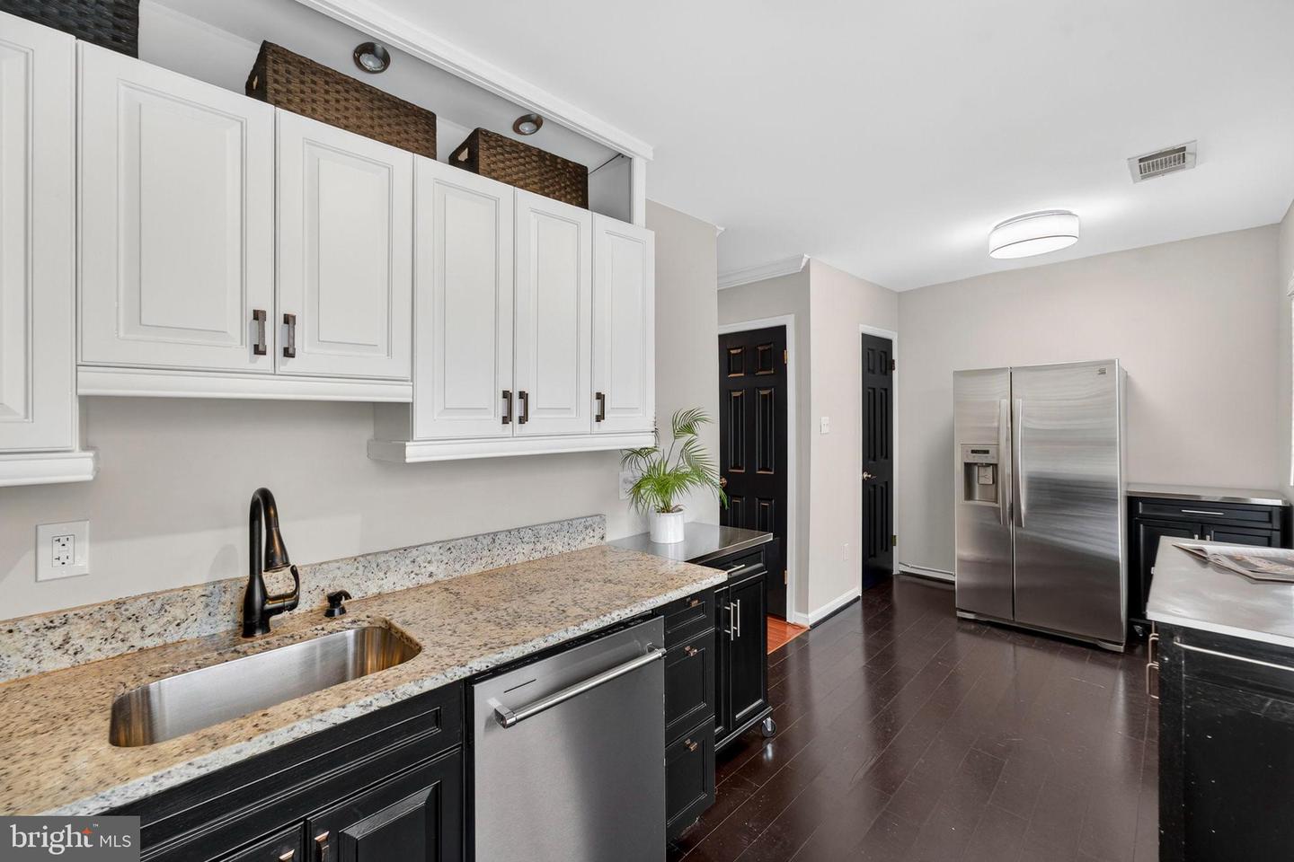 1117 G ST SE, WASHINGTON, District Of Columbia 20003, 4 Bedrooms Bedrooms, 8 Rooms Rooms,3 BathroomsBathrooms,Residential,For sale,1117 G ST SE,DCDC2246858 MLS # DCDC2246858 1117 G ST SE, WASHINGTON, District Of Columbia 20003, 4 Bedrooms Bedrooms, 8 Rooms Rooms,3 BathroomsBathrooms,Residential,For sale,1117 G ST SE,DCDC2246858 MLS # DCDC2246858