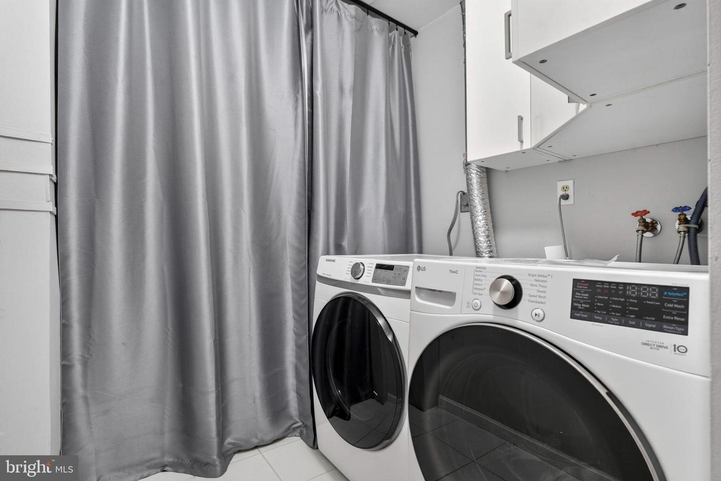 1117 G ST SE, WASHINGTON, District Of Columbia 20003, 4 Bedrooms Bedrooms, 8 Rooms Rooms,3 BathroomsBathrooms,Residential,For sale,1117 G ST SE,DCDC2246858 MLS # DCDC2246858 1117 G ST SE, WASHINGTON, District Of Columbia 20003, 4 Bedrooms Bedrooms, 8 Rooms Rooms,3 BathroomsBathrooms,Residential,For sale,1117 G ST SE,DCDC2246858 MLS # DCDC2246858