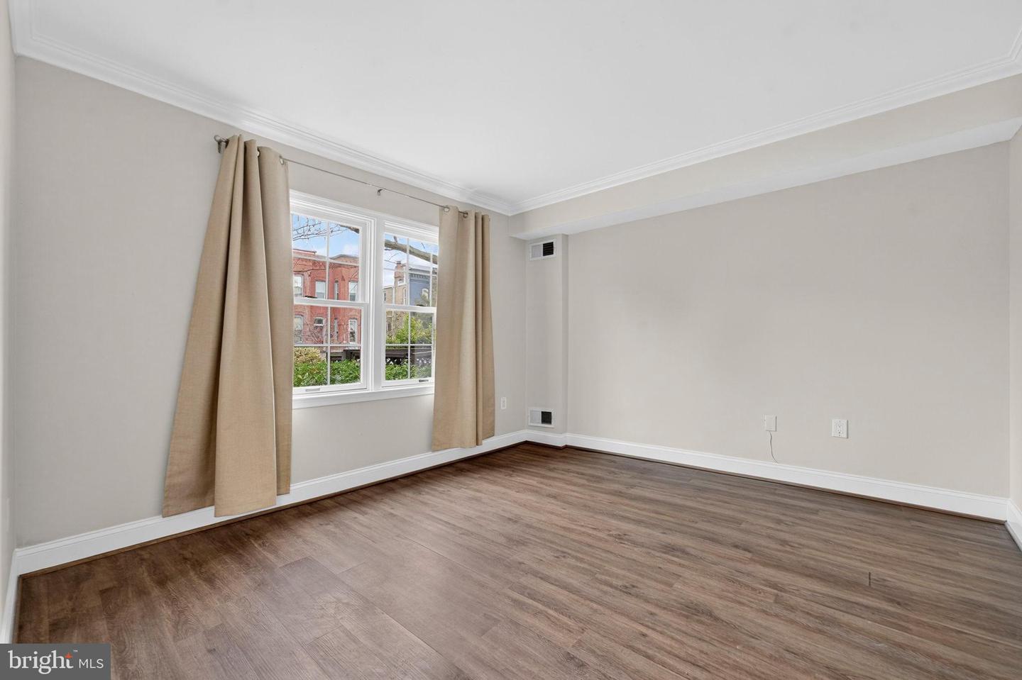 1117 G ST SE, WASHINGTON, District Of Columbia 20003, 4 Bedrooms Bedrooms, 8 Rooms Rooms,3 BathroomsBathrooms,Residential,For sale,1117 G ST SE,DCDC2246858 MLS # DCDC2246858 1117 G ST SE, WASHINGTON, District Of Columbia 20003, 4 Bedrooms Bedrooms, 8 Rooms Rooms,3 BathroomsBathrooms,Residential,For sale,1117 G ST SE,DCDC2246858 MLS # DCDC2246858