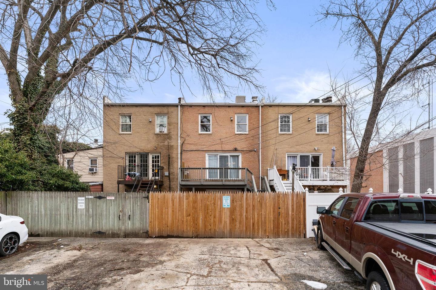 1117 G ST SE, WASHINGTON, District Of Columbia 20003, 4 Bedrooms Bedrooms, 8 Rooms Rooms,3 BathroomsBathrooms,Residential,For sale,1117 G ST SE,DCDC2246858 MLS # DCDC2246858 1117 G ST SE, WASHINGTON, District Of Columbia 20003, 4 Bedrooms Bedrooms, 8 Rooms Rooms,3 BathroomsBathrooms,Residential,For sale,1117 G ST SE,DCDC2246858 MLS # DCDC2246858