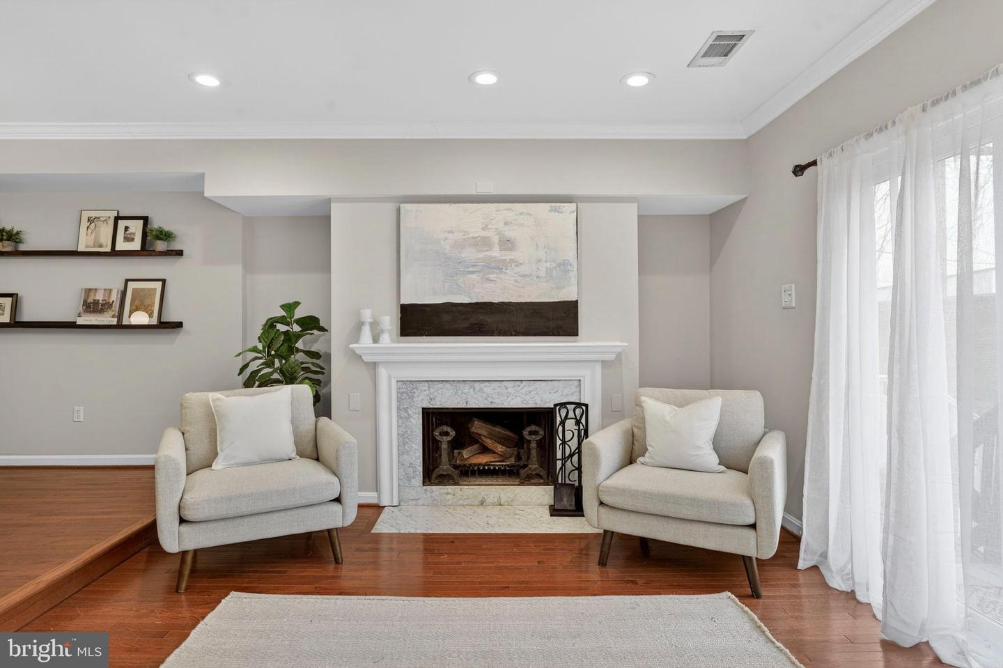 1117 G ST SE, WASHINGTON, District Of Columbia 20003, 4 Bedrooms Bedrooms, 8 Rooms Rooms,3 BathroomsBathrooms,Residential,For sale,1117 G ST SE,DCDC2246858 MLS # DCDC2246858 1117 G ST SE, WASHINGTON, District Of Columbia 20003, 4 Bedrooms Bedrooms, 8 Rooms Rooms,3 BathroomsBathrooms,Residential,For sale,1117 G ST SE,DCDC2246858 MLS # DCDC2246858