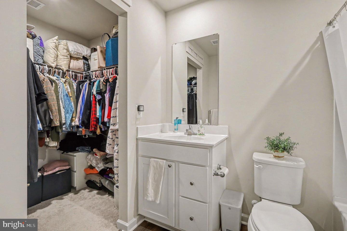 137 KENSINGTON CIR, MIDDLETOWN, Virginia 22645, 3 Bedrooms Bedrooms, ,2 BathroomsBathrooms,Residential,For sale,137 KENSINGTON CIR,VAFV2039674 MLS # VAFV2039674 137 KENSINGTON CIR, MIDDLETOWN, Virginia 22645, 3 Bedrooms Bedrooms, ,2 BathroomsBathrooms,Residential,For sale,137 KENSINGTON CIR,VAFV2039674 MLS # VAFV2039674