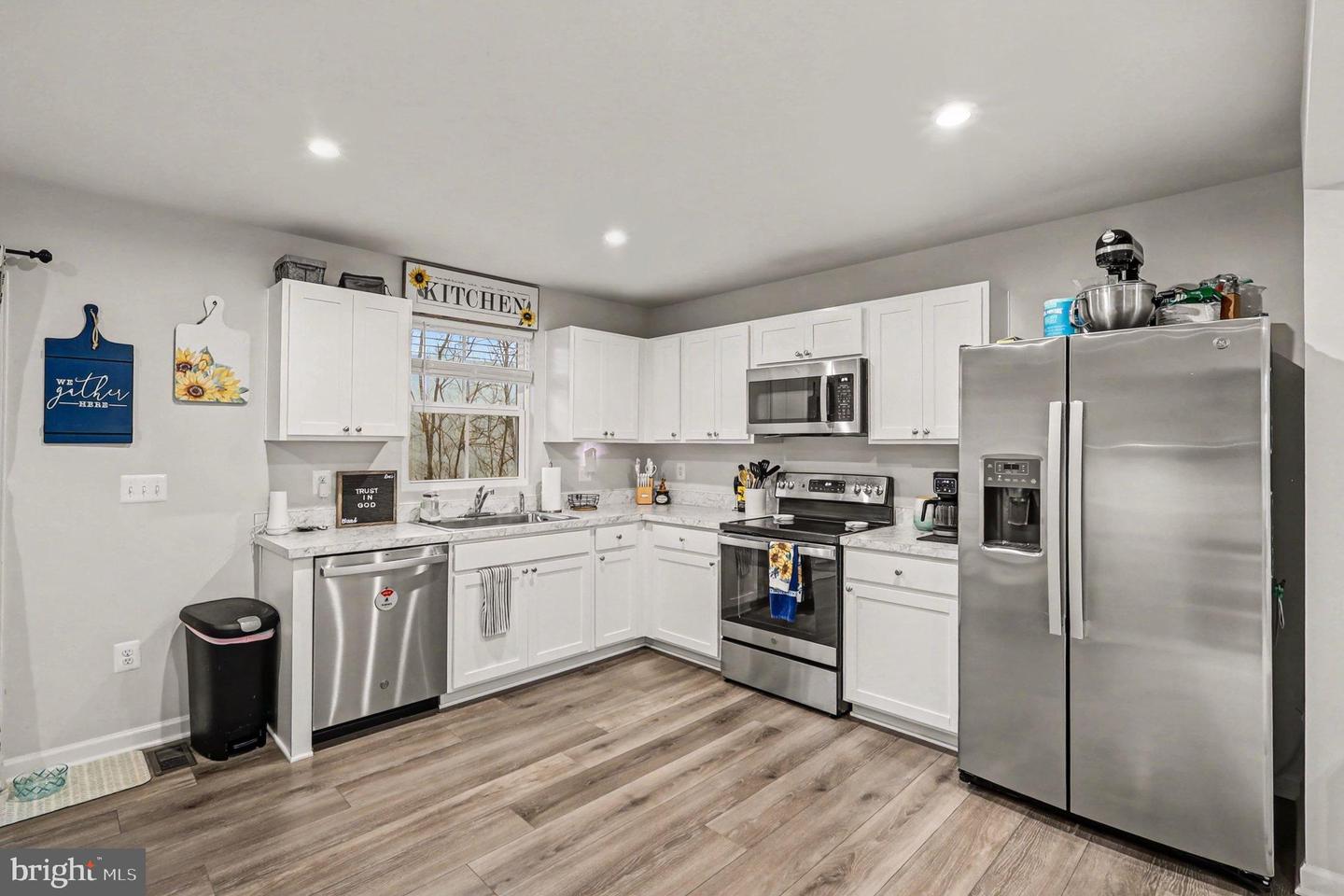 137 KENSINGTON CIR, MIDDLETOWN, Virginia 22645, 3 Bedrooms Bedrooms, ,2 BathroomsBathrooms,Residential,For sale,137 KENSINGTON CIR,VAFV2039674 MLS # VAFV2039674 137 KENSINGTON CIR, MIDDLETOWN, Virginia 22645, 3 Bedrooms Bedrooms, ,2 BathroomsBathrooms,Residential,For sale,137 KENSINGTON CIR,VAFV2039674 MLS # VAFV2039674