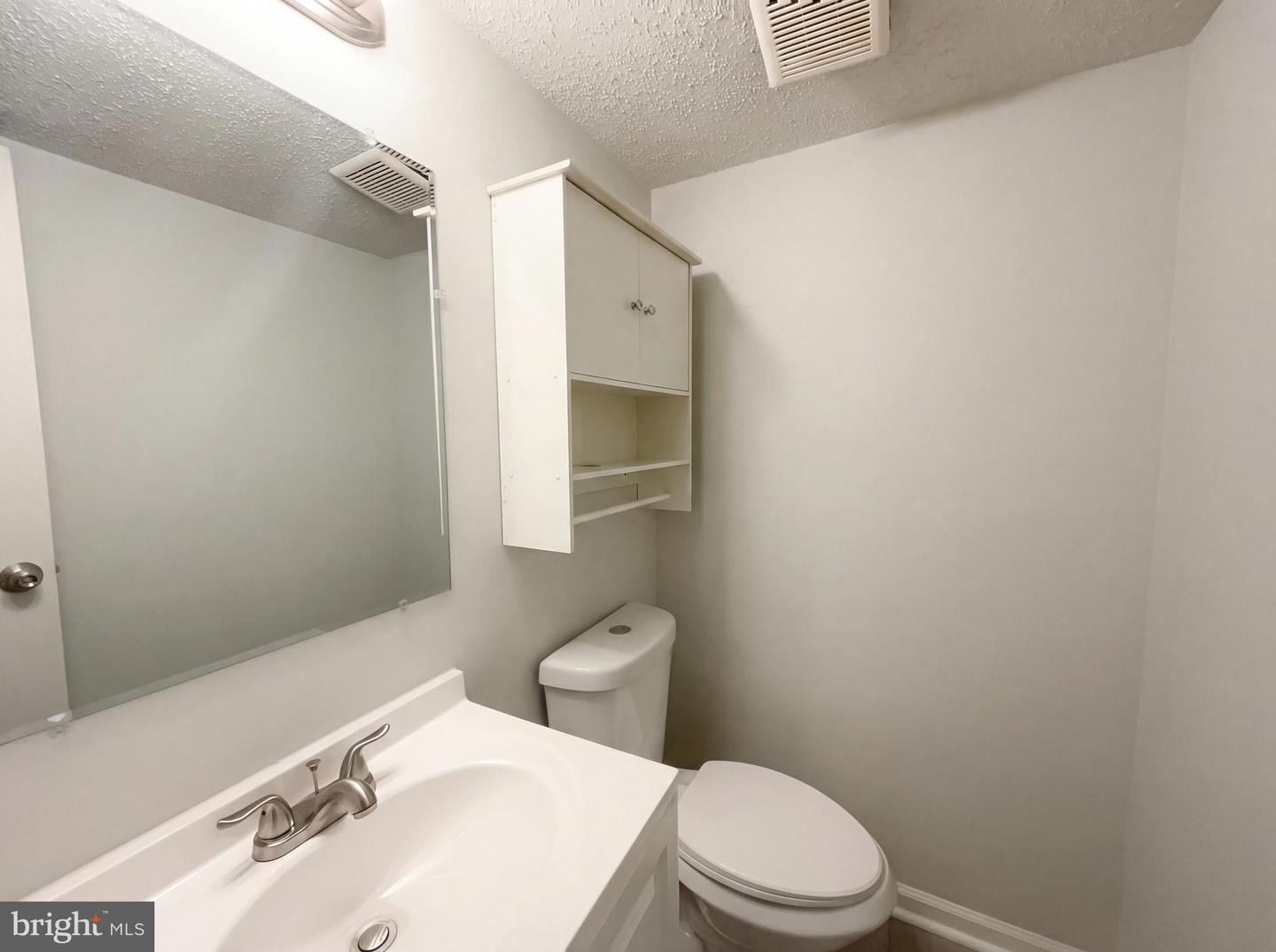 13524 BENTLEY CIR, WOODBRIDGE, Virginia 22192, 3 Bedrooms Bedrooms, ,1 BathroomBathrooms,Residential,For sale,13524 BENTLEY CIR,VAPW2112820 MLS # VAPW2112820