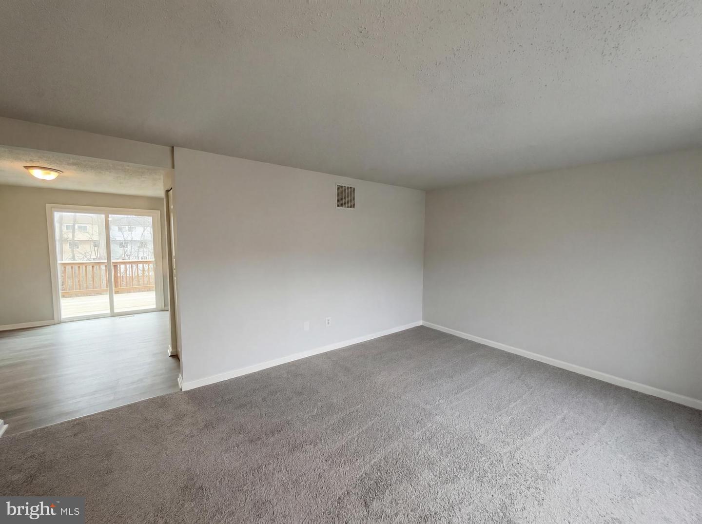 13524 BENTLEY CIR, WOODBRIDGE, Virginia 22192, 3 Bedrooms Bedrooms, ,1 BathroomBathrooms,Residential,For sale,13524 BENTLEY CIR,VAPW2112820 MLS # VAPW2112820