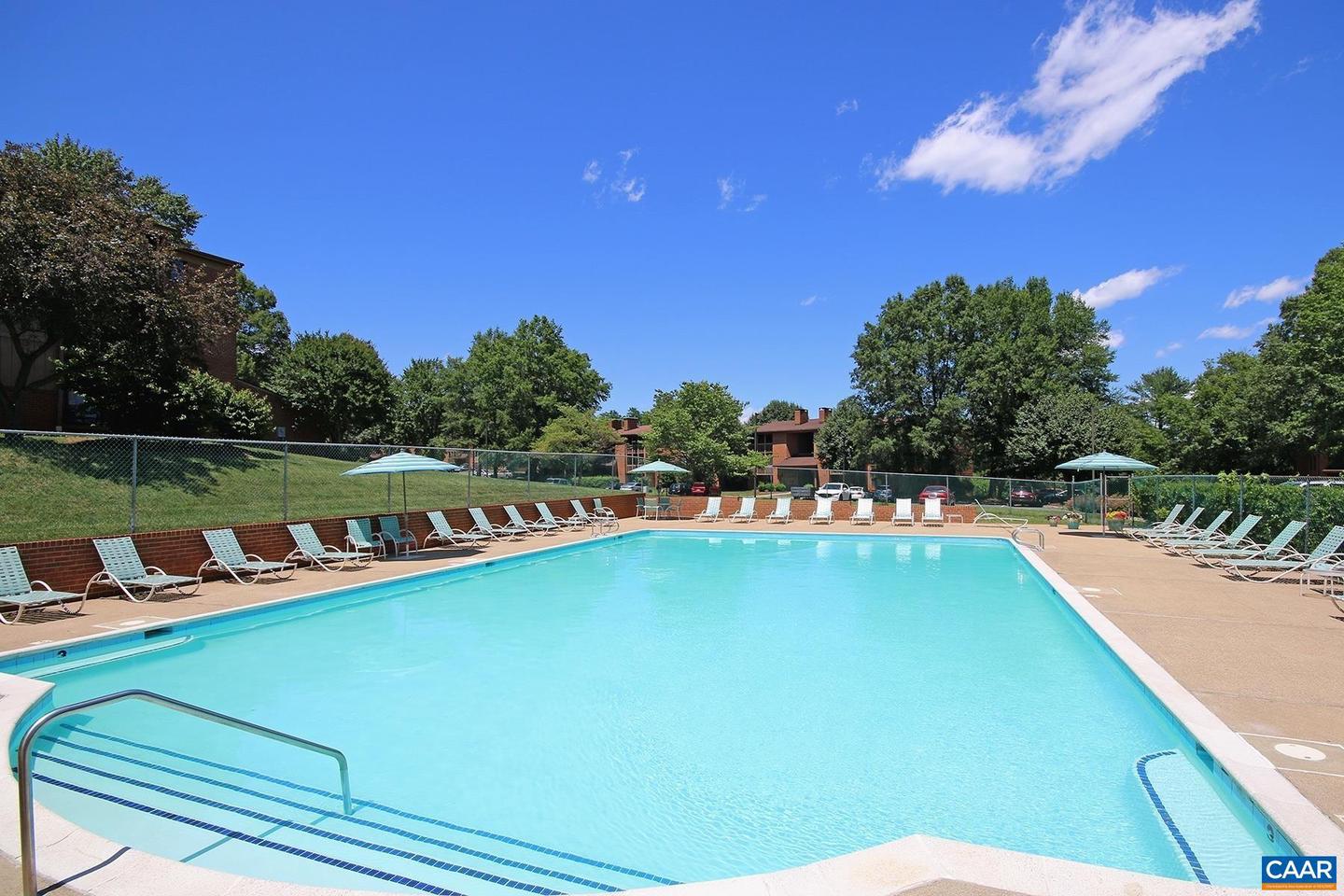 103 TURTLE CREEK RD #9, CHARLOTTESVILLE, Virginia 22901, 2 Bedrooms Bedrooms, ,2 BathroomsBathrooms,Residential,For sale,103 TURTLE CREEK RD #9,673435 MLS # 673435