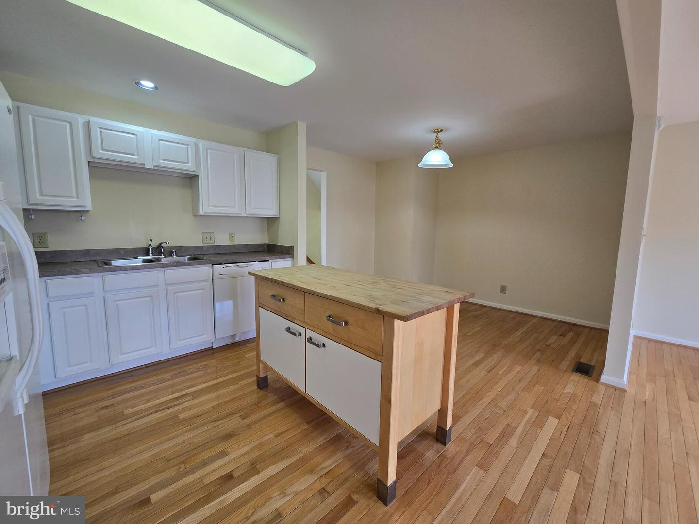 7221 WYTHEVILLE CIR, FREDERICKSBURG, Virginia 22407, 3 Bedrooms Bedrooms, ,2 BathroomsBathrooms,Residential,For sale,7221 WYTHEVILLE CIR,VASP2039388 MLS # VASP2039388