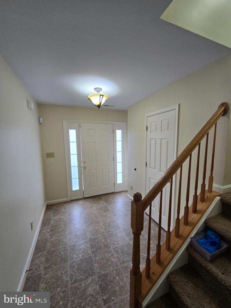 7221 WYTHEVILLE CIR, FREDERICKSBURG, Virginia 22407, 3 Bedrooms Bedrooms, ,2 BathroomsBathrooms,Residential,For sale,7221 WYTHEVILLE CIR,VASP2039388 MLS # VASP2039388