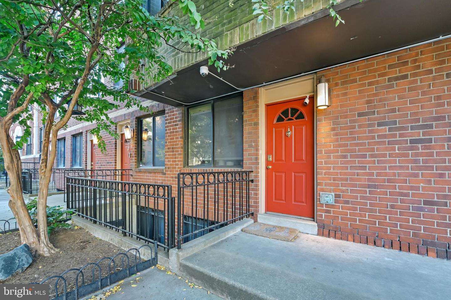 1245 13TH ST NW #103, WASHINGTON, District Of Columbia 20005, 2 Bedrooms Bedrooms, ,2 BathroomsBathrooms,Residential,For sale,1245 13TH ST NW #103,DCDC2246876 MLS # DCDC2246876