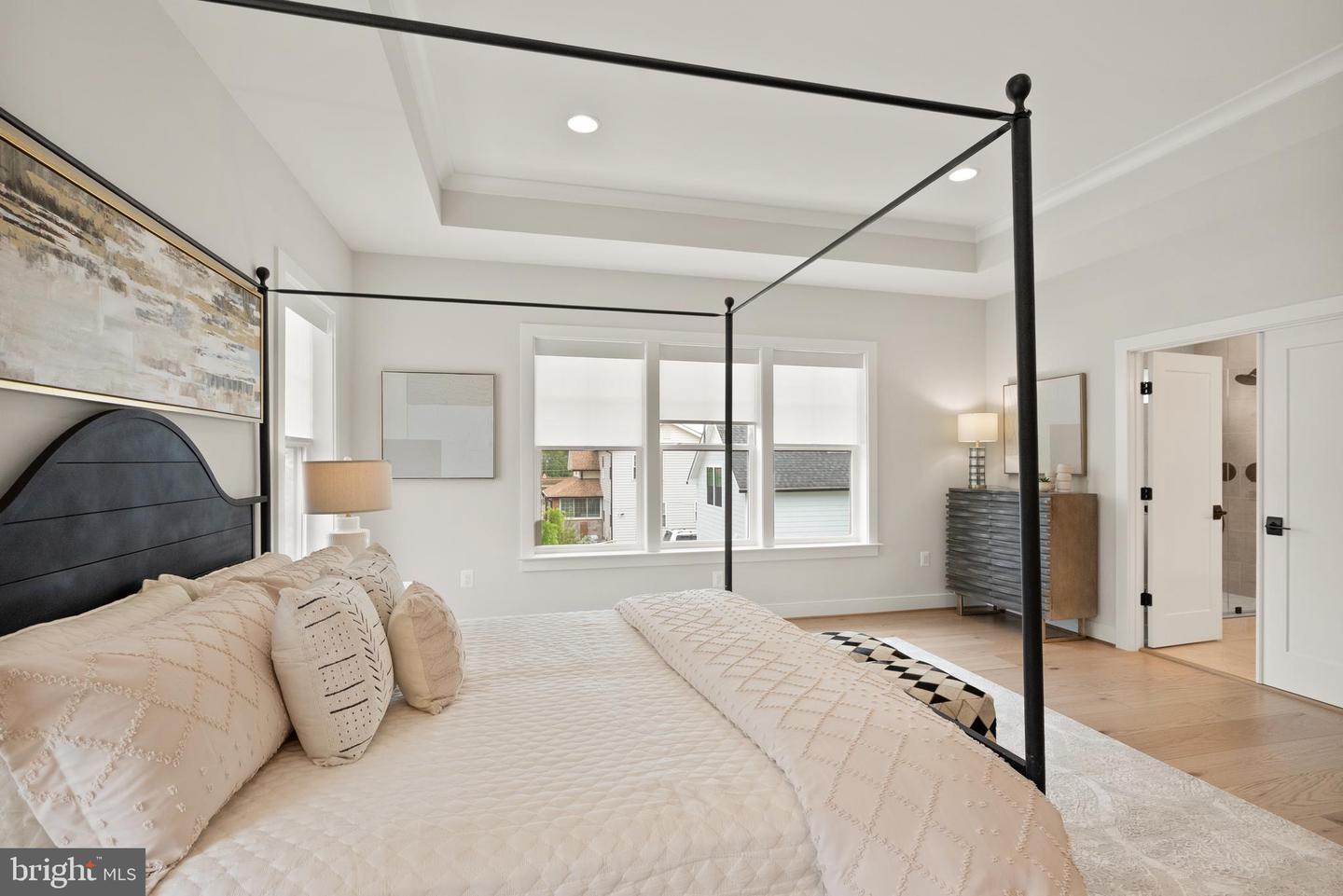 1212 DRAKE ST SW, VIENNA, Virginia 22180, 5 Bedrooms Bedrooms, ,4 BathroomsBathrooms,Residential,For sale,1212 DRAKE ST SW,VAFX2291790 MLS # VAFX2291790 1212 DRAKE ST SW, VIENNA, Virginia 22180, 5 Bedrooms Bedrooms, ,4 BathroomsBathrooms,Residential,For sale,1212 DRAKE ST SW,VAFX2291790 MLS # VAFX2291790