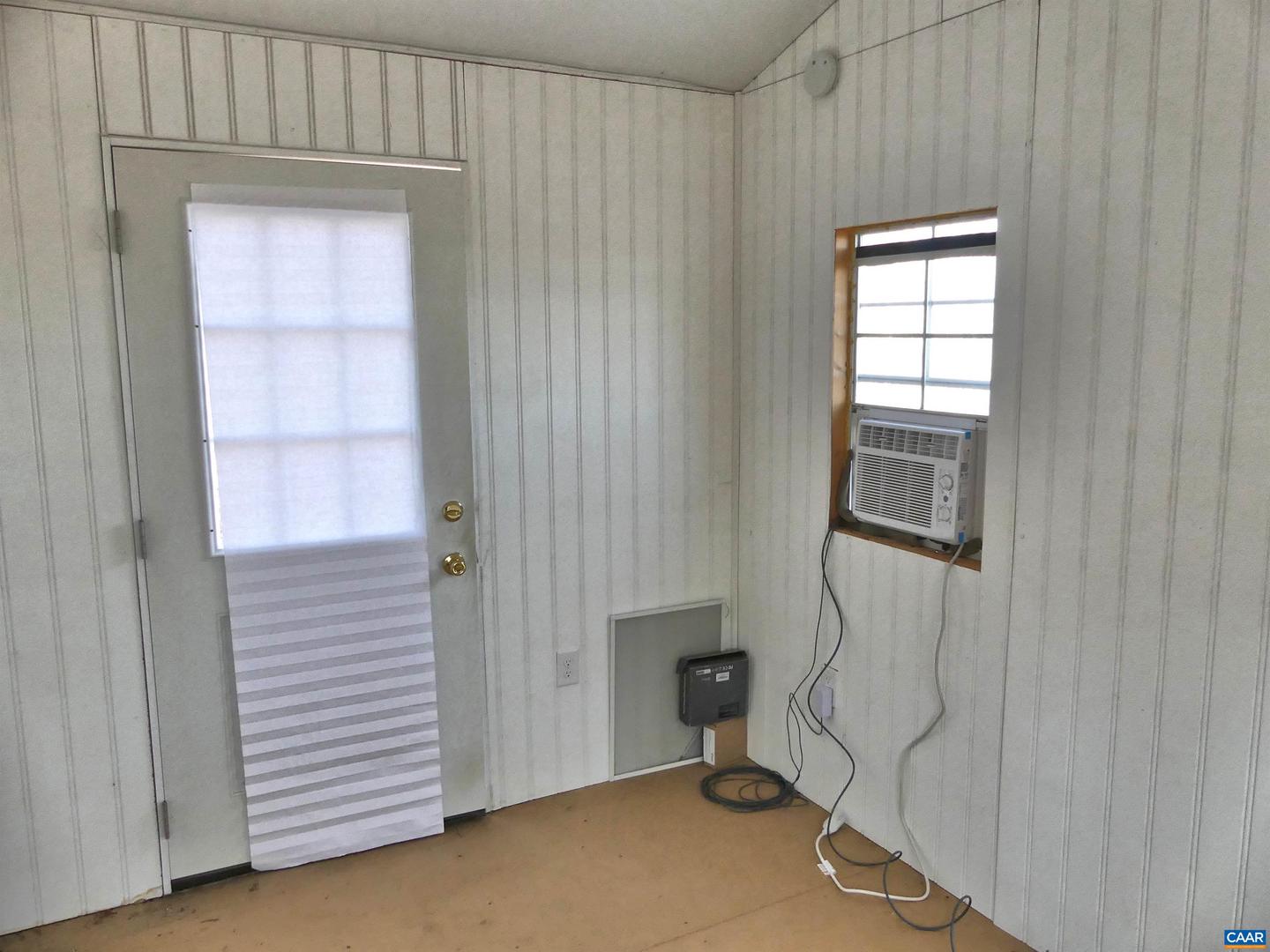 2395 BEAVERDAM RD, KESWICK, Virginia 22947, 4 Bedrooms Bedrooms, ,2 BathroomsBathrooms,Residential,For sale,2395 BEAVERDAM RD,673442 MLS # 673442 2395 BEAVERDAM RD, KESWICK, Virginia 22947, 4 Bedrooms Bedrooms, ,2 BathroomsBathrooms,Residential,For sale,2395 BEAVERDAM RD,673442 MLS # 673442