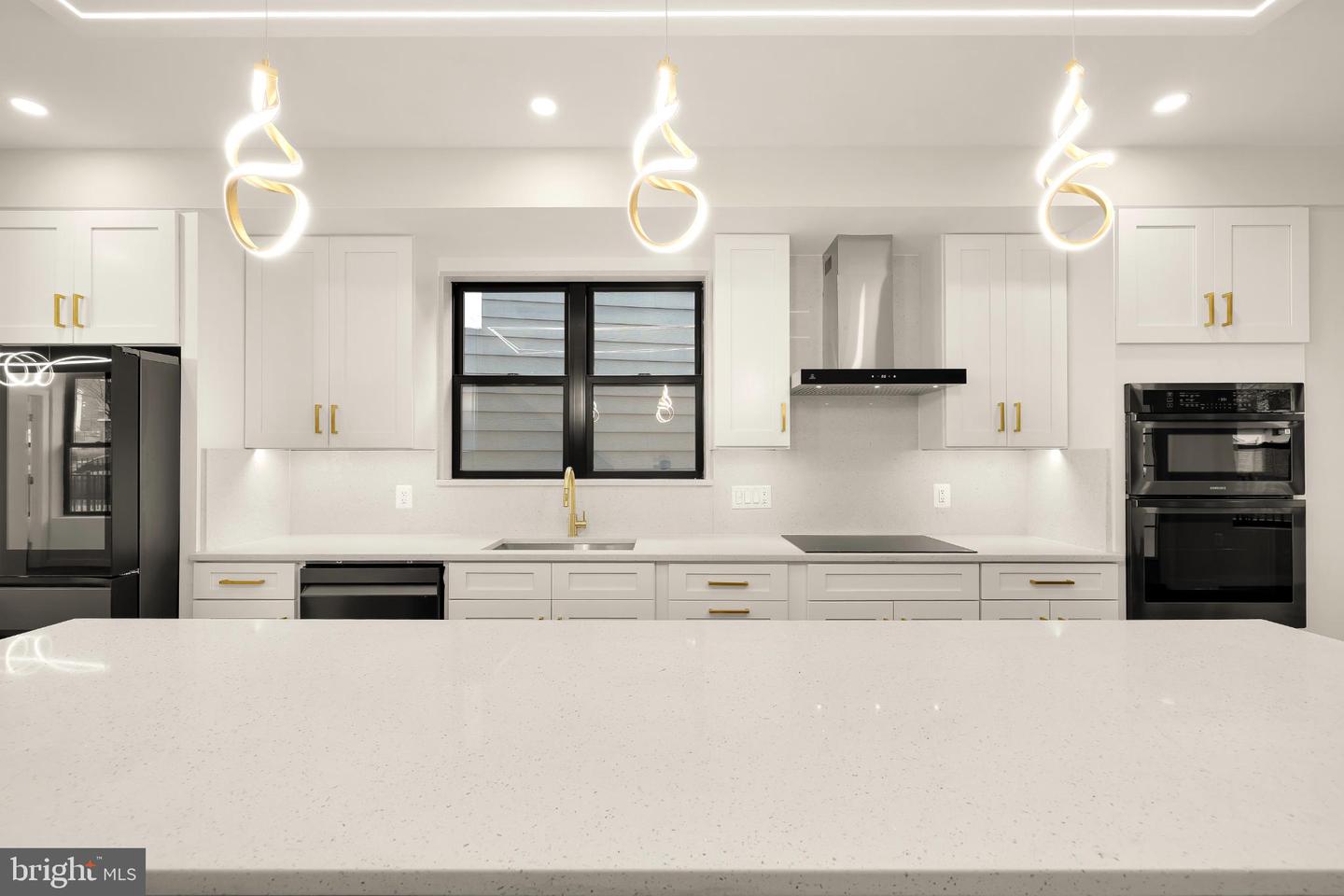 1516 LEVIS ST NE #1, WASHINGTON, District Of Columbia 20002, 4 Bedrooms Bedrooms, 8 Rooms Rooms,4 BathroomsBathrooms,Residential,For sale,1516 LEVIS ST NE #1,DCDC2246878 MLS # DCDC2246878