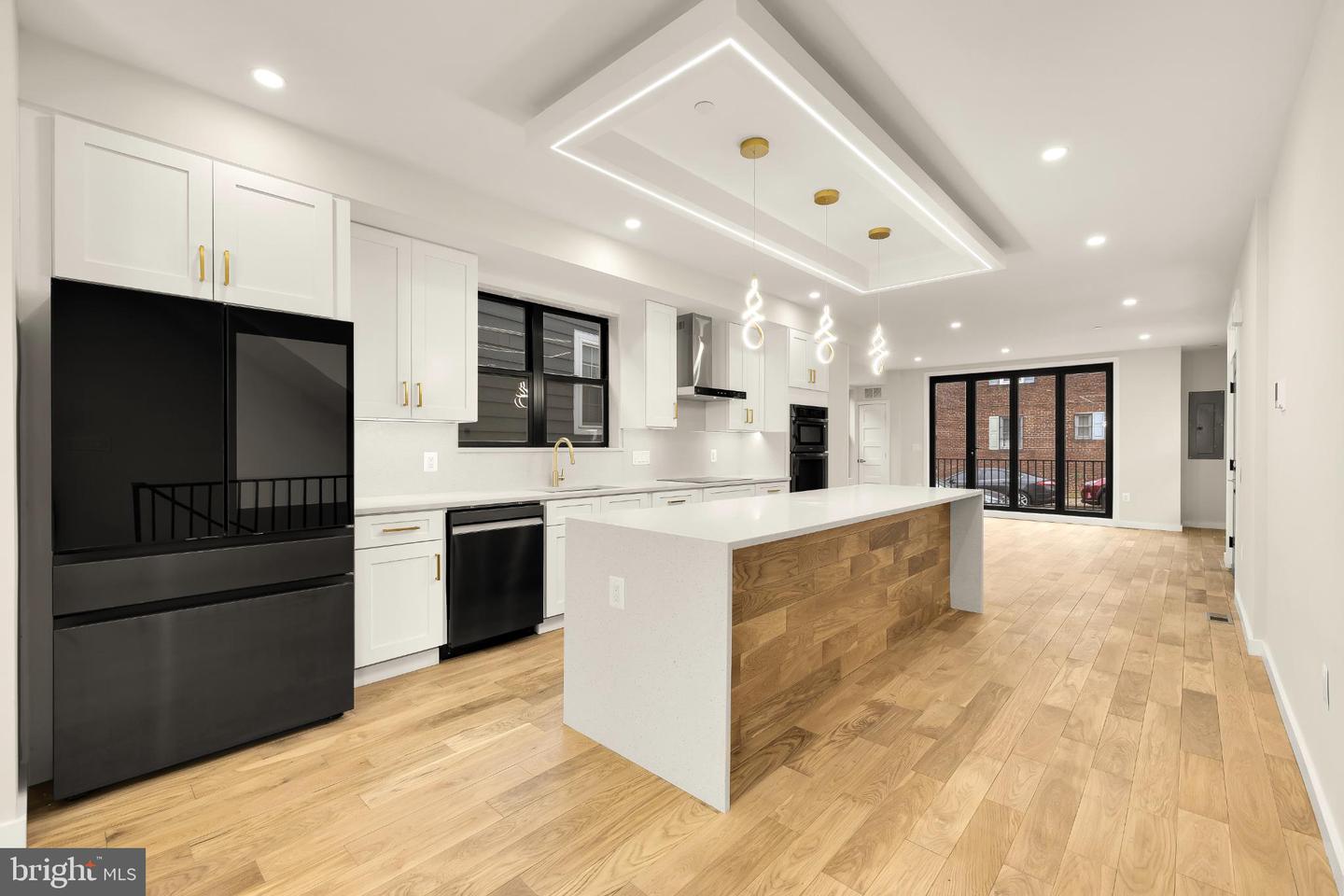 1516 LEVIS ST NE #1, WASHINGTON, District Of Columbia 20002, 4 Bedrooms Bedrooms, 8 Rooms Rooms,4 BathroomsBathrooms,Residential,For sale,1516 LEVIS ST NE #1,DCDC2246878 MLS # DCDC2246878