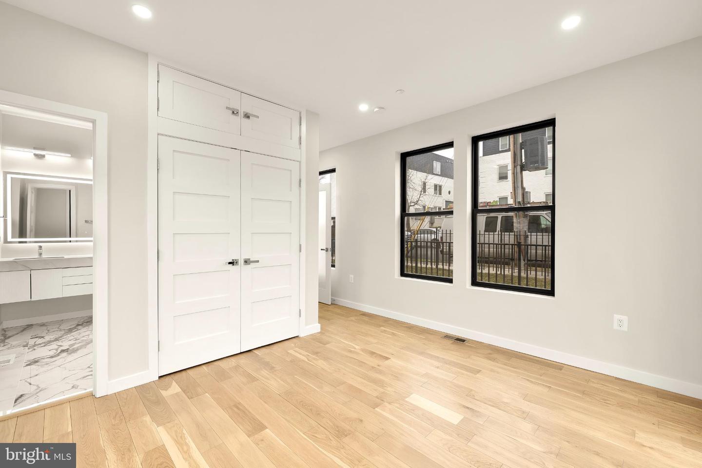 1516 LEVIS ST NE #1, WASHINGTON, District Of Columbia 20002, 4 Bedrooms Bedrooms, 8 Rooms Rooms,4 BathroomsBathrooms,Residential,For sale,1516 LEVIS ST NE #1,DCDC2246878 MLS # DCDC2246878