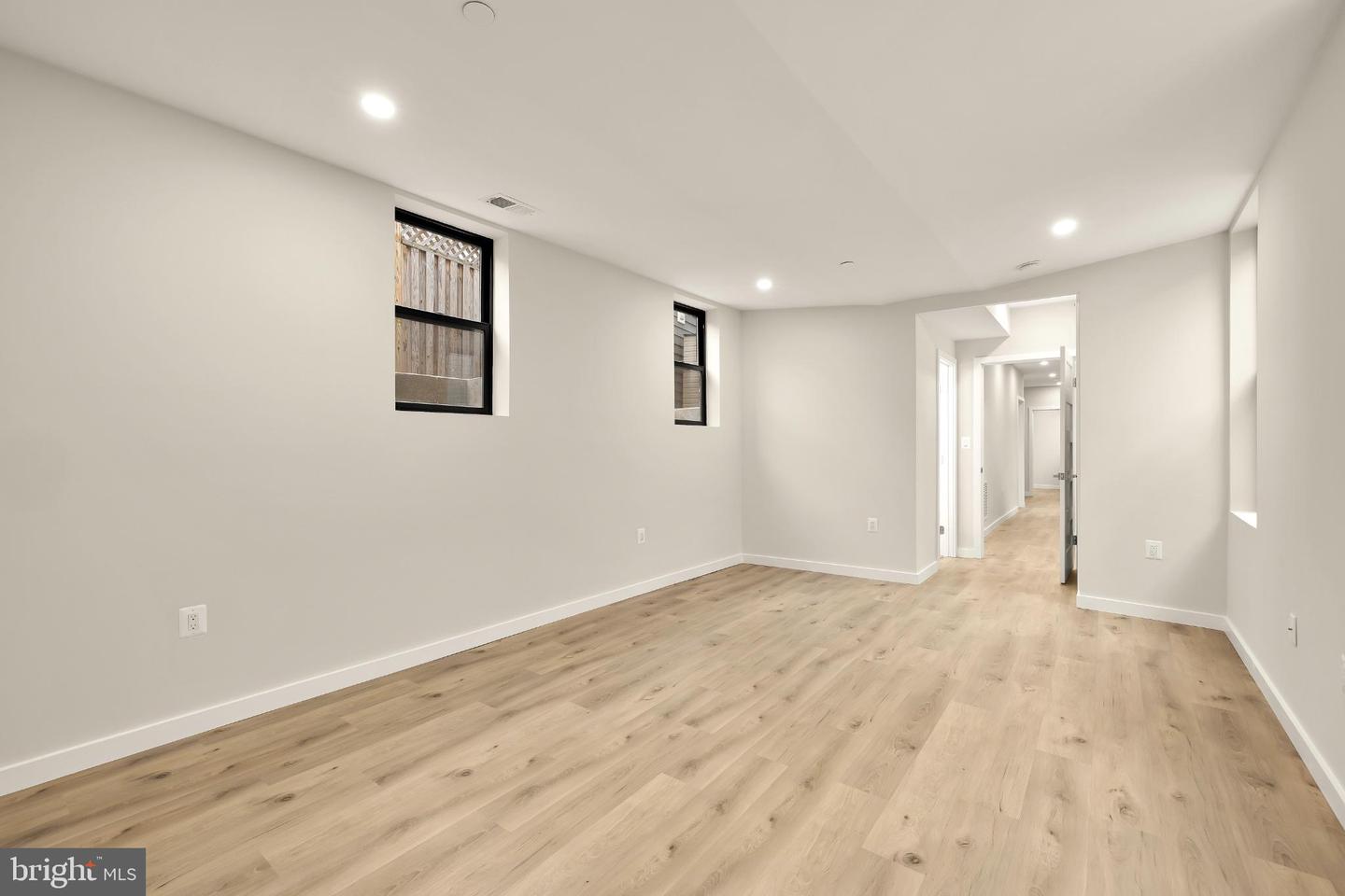 1516 LEVIS ST NE #1, WASHINGTON, District Of Columbia 20002, 4 Bedrooms Bedrooms, 8 Rooms Rooms,4 BathroomsBathrooms,Residential,For sale,1516 LEVIS ST NE #1,DCDC2246878 MLS # DCDC2246878