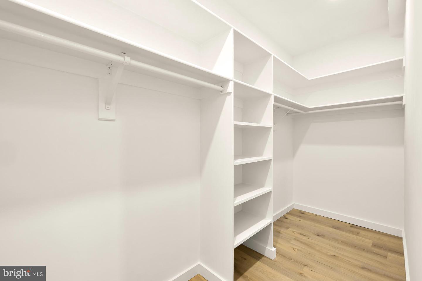 1516 LEVIS ST NE #1, WASHINGTON, District Of Columbia 20002, 4 Bedrooms Bedrooms, 8 Rooms Rooms,4 BathroomsBathrooms,Residential,For sale,1516 LEVIS ST NE #1,DCDC2246878 MLS # DCDC2246878