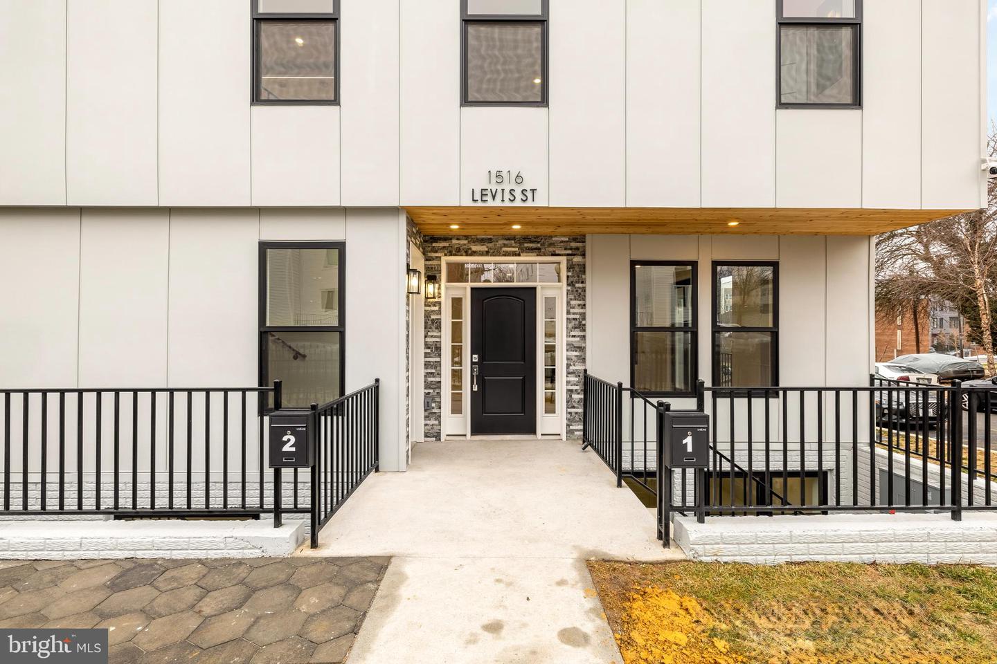 1516 LEVIS ST NE #1, WASHINGTON, District Of Columbia 20002, 4 Bedrooms Bedrooms, 8 Rooms Rooms,4 BathroomsBathrooms,Residential,For sale,1516 LEVIS ST NE #1,DCDC2246878 MLS # DCDC2246878