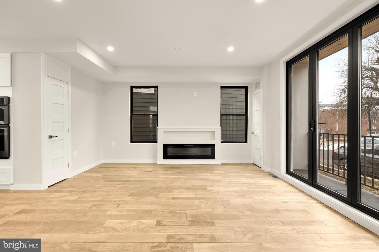 1516 LEVIS ST NE #1, WASHINGTON, District Of Columbia 20002, 4 Bedrooms Bedrooms, 8 Rooms Rooms,4 BathroomsBathrooms,Residential,For sale,1516 LEVIS ST NE #1,DCDC2246878 MLS # DCDC2246878