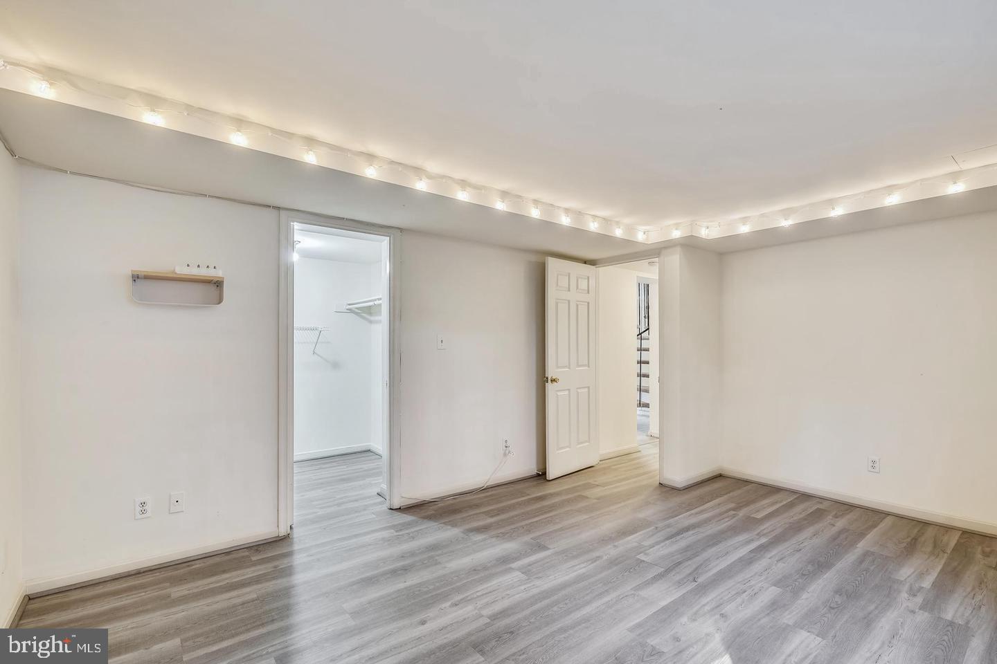 603 BASHFORD LN #1, ALEXANDRIA, Virginia 22314, 2 Bedrooms Bedrooms, ,2 BathroomsBathrooms,Residential,For sale,603 BASHFORD LN #1,VAAX2054310 MLS # VAAX2054310