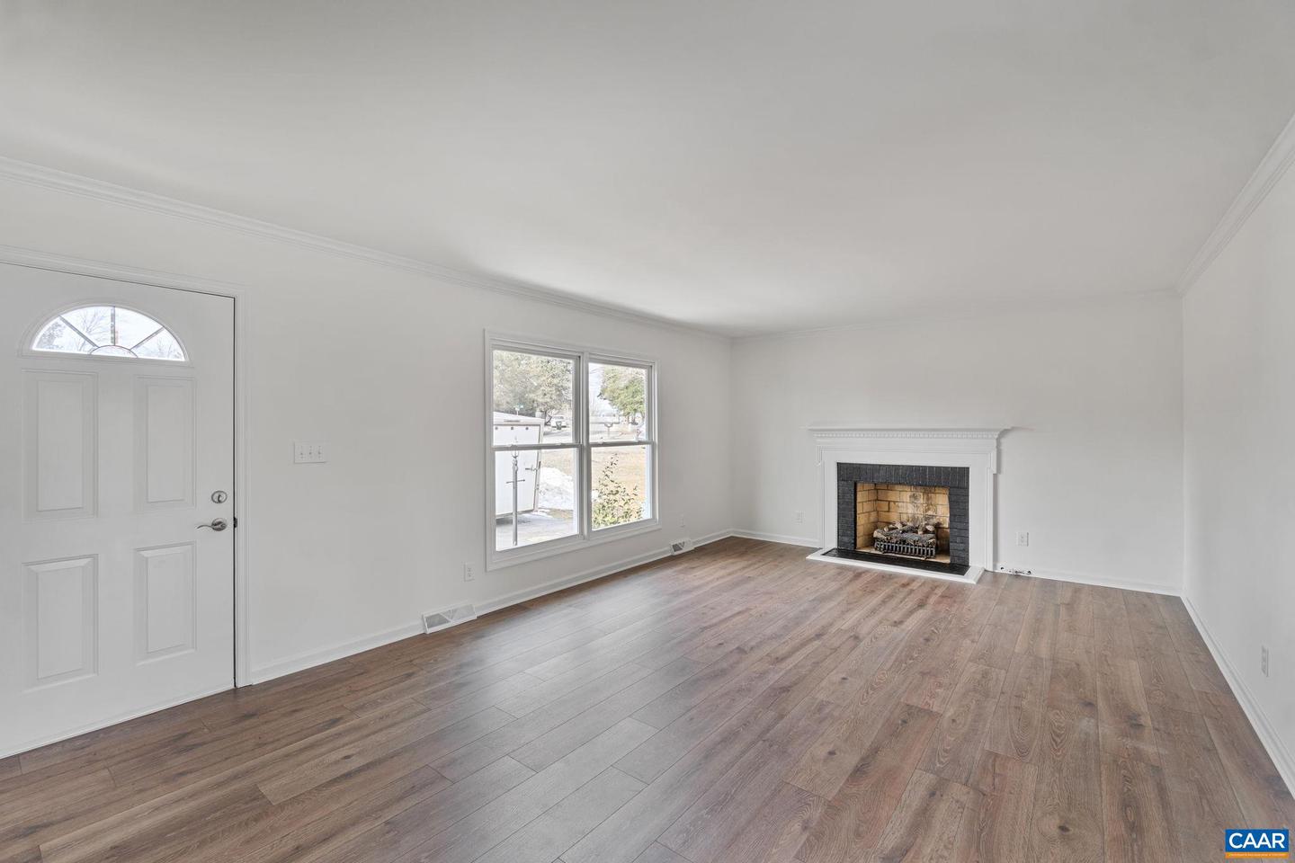 115 DEERWOOD DR, CHARLOTTESVILLE, Virginia 22911, 3 Bedrooms Bedrooms, ,3 BathroomsBathrooms,Residential,For sale,115 DEERWOOD DR,673454 MLS # 673454 115 DEERWOOD DR, CHARLOTTESVILLE, Virginia 22911, 3 Bedrooms Bedrooms, ,3 BathroomsBathrooms,Residential,For sale,115 DEERWOOD DR,673454 MLS # 673454