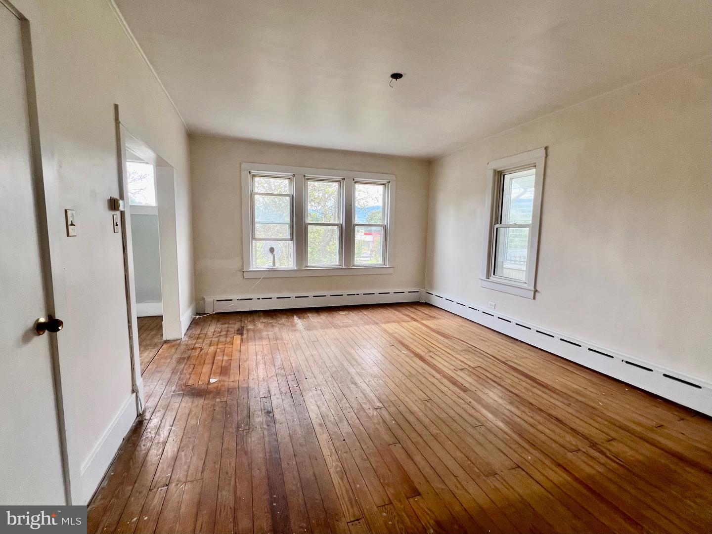 411 SHENANDOAH AVE, SHENANDOAH, Virginia 22849, 3 Bedrooms Bedrooms, ,1 BathroomBathrooms,Residential,For sale,411 SHENANDOAH AVE,VAPA2005294 MLS # VAPA2005294