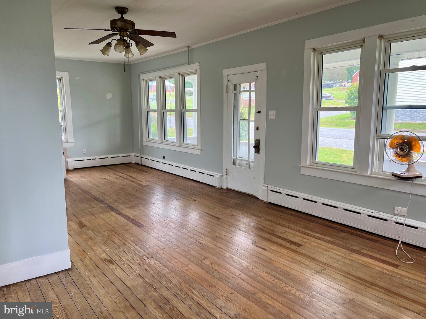 411 SHENANDOAH AVE, SHENANDOAH, Virginia 22849, 3 Bedrooms Bedrooms, ,1 BathroomBathrooms,Residential,For sale,411 SHENANDOAH AVE,VAPA2005294 MLS # VAPA2005294