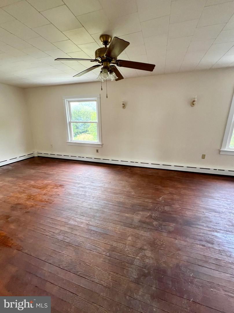 411 SHENANDOAH AVE, SHENANDOAH, Virginia 22849, 3 Bedrooms Bedrooms, ,1 BathroomBathrooms,Residential,For sale,411 SHENANDOAH AVE,VAPA2005294 MLS # VAPA2005294