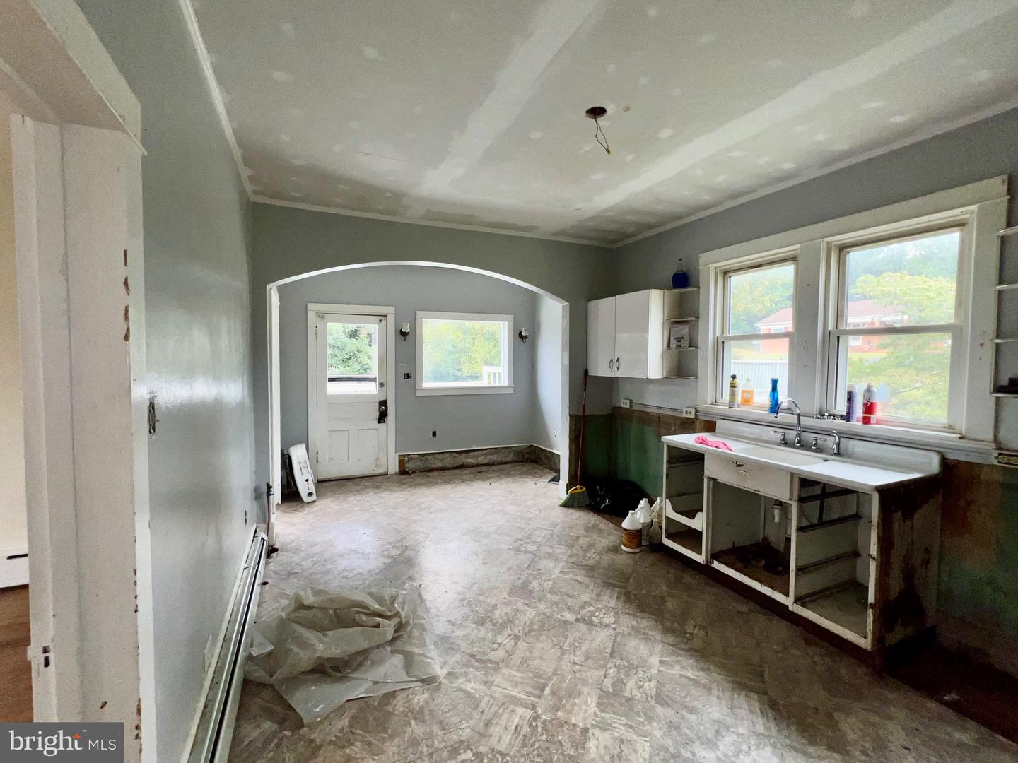 411 SHENANDOAH AVE, SHENANDOAH, Virginia 22849, 3 Bedrooms Bedrooms, ,1 BathroomBathrooms,Residential,For sale,411 SHENANDOAH AVE,VAPA2005294 MLS # VAPA2005294