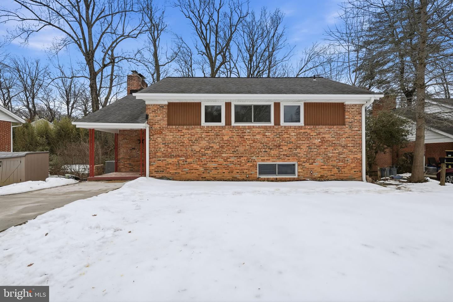 10911 MAPLE ST, FAIRFAX, Virginia 22030, 4 Bedrooms Bedrooms, 10 Rooms Rooms,1 BathroomBathrooms,Residential,For sale,10911 MAPLE ST,VAFC2007100 MLS # VAFC2007100