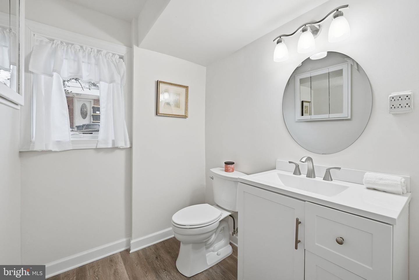 10911 MAPLE ST, FAIRFAX, Virginia 22030, 4 Bedrooms Bedrooms, 10 Rooms Rooms,1 BathroomBathrooms,Residential,For sale,10911 MAPLE ST,VAFC2007100 MLS # VAFC2007100