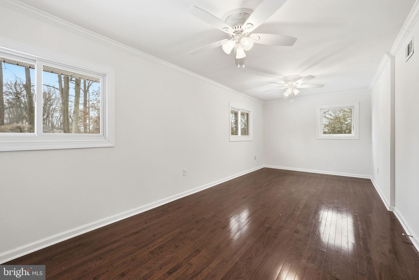 10911 MAPLE ST, FAIRFAX, Virginia 22030, 4 Bedrooms Bedrooms, 10 Rooms Rooms,1 BathroomBathrooms,Residential,For sale,10911 MAPLE ST,VAFC2007100 MLS # VAFC2007100