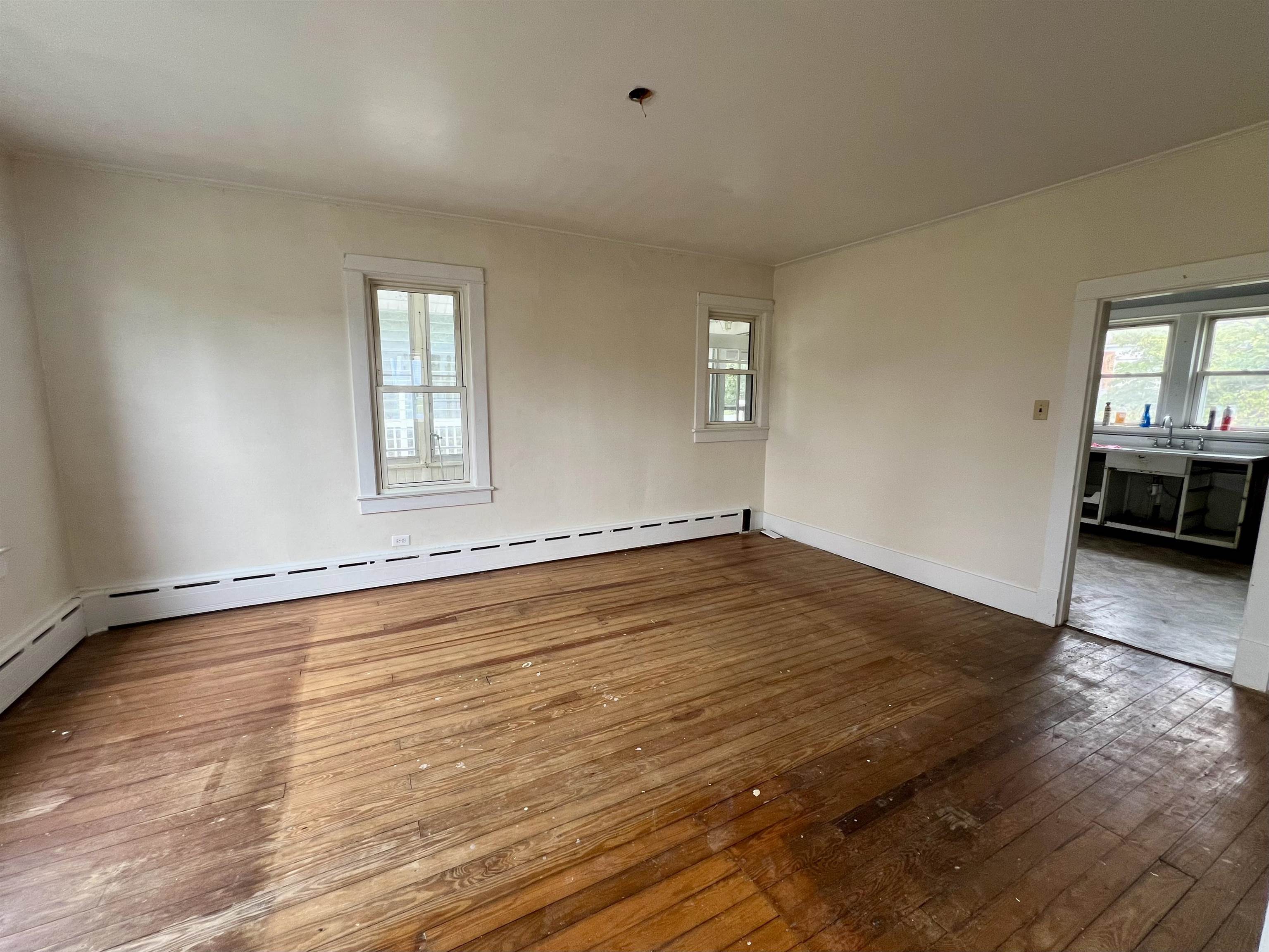 411 SHENANDOAH AVE, SHENANDOAH, Virginia 22849, 3 Bedrooms Bedrooms, ,1 BathroomBathrooms,Residential,411 SHENANDOAH AVE,668256 MLS # 668256