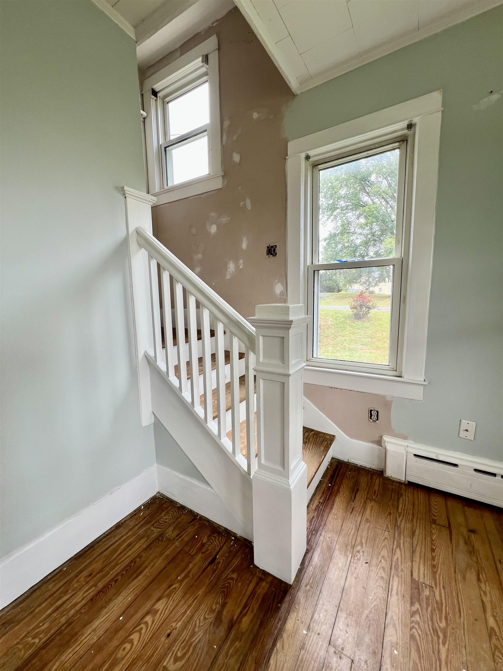 411 SHENANDOAH AVE, SHENANDOAH, Virginia 22849, 3 Bedrooms Bedrooms, ,1 BathroomBathrooms,Residential,411 SHENANDOAH AVE,668256 MLS # 668256