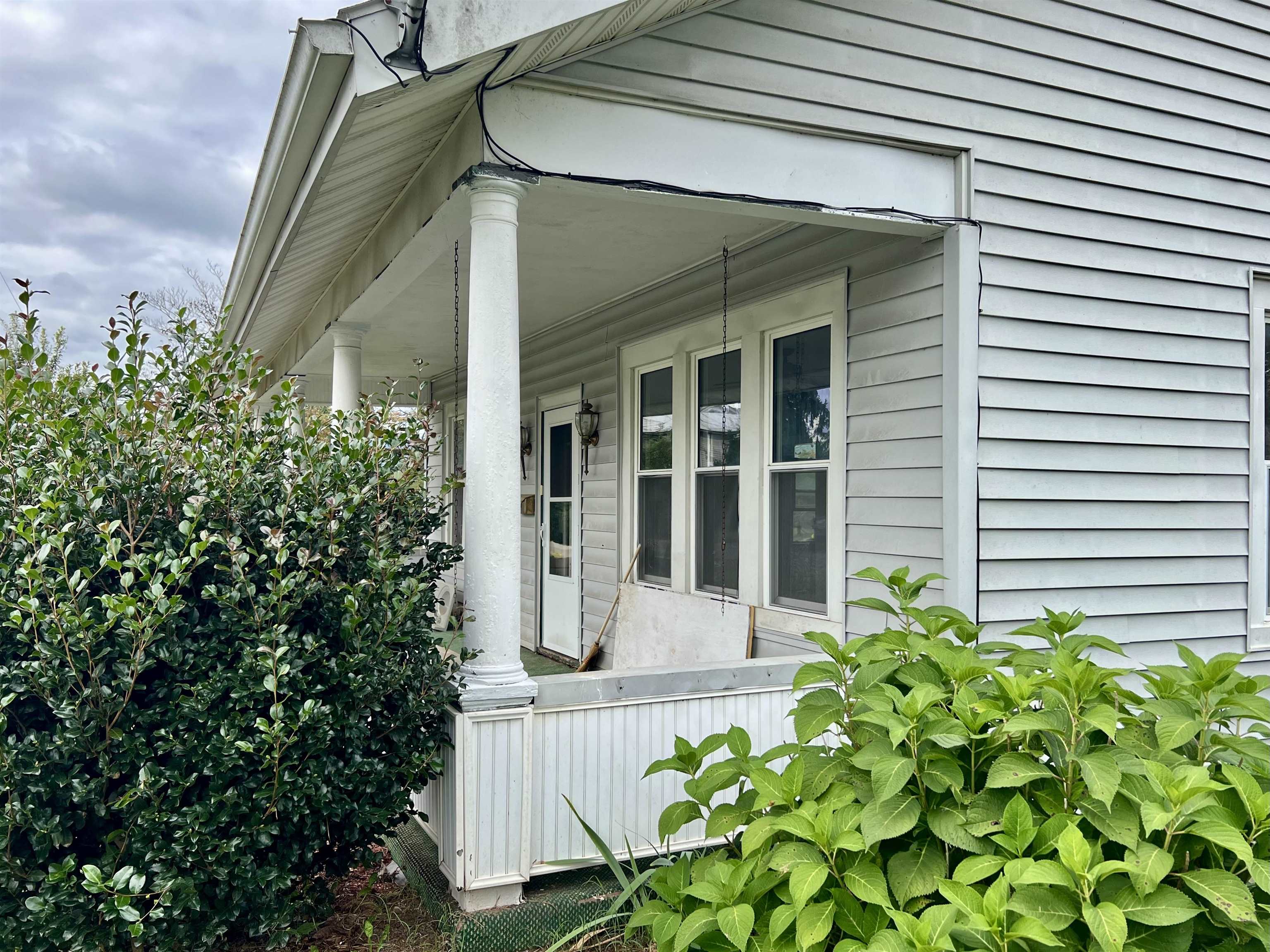 411 SHENANDOAH AVE, SHENANDOAH, Virginia 22849, 3 Bedrooms Bedrooms, ,1 BathroomBathrooms,Residential,411 SHENANDOAH AVE,668256 MLS # 668256