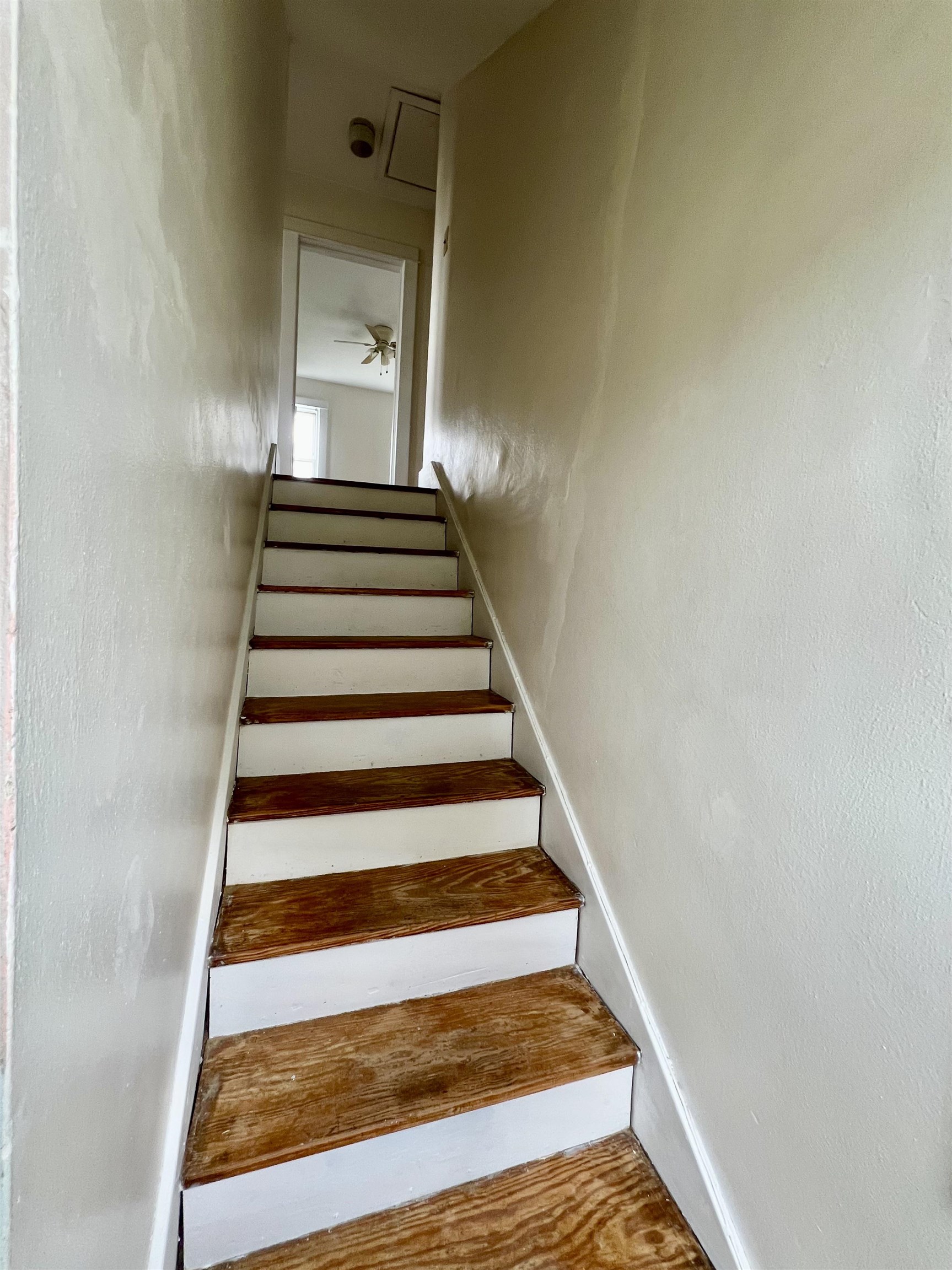 411 SHENANDOAH AVE, SHENANDOAH, Virginia 22849, 3 Bedrooms Bedrooms, ,1 BathroomBathrooms,Residential,411 SHENANDOAH AVE,668256 MLS # 668256