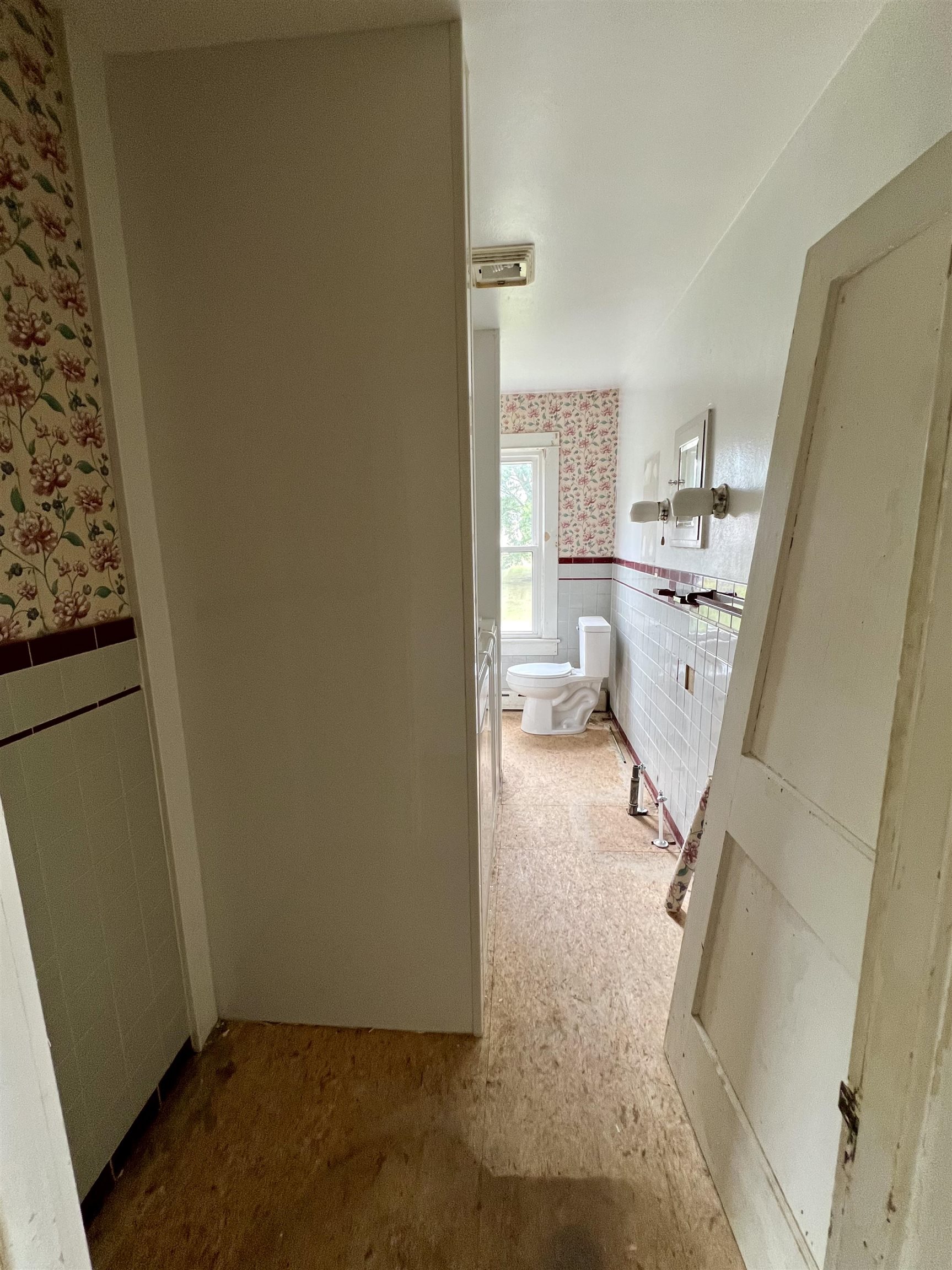 411 SHENANDOAH AVE, SHENANDOAH, Virginia 22849, 3 Bedrooms Bedrooms, ,1 BathroomBathrooms,Residential,411 SHENANDOAH AVE,668256 MLS # 668256