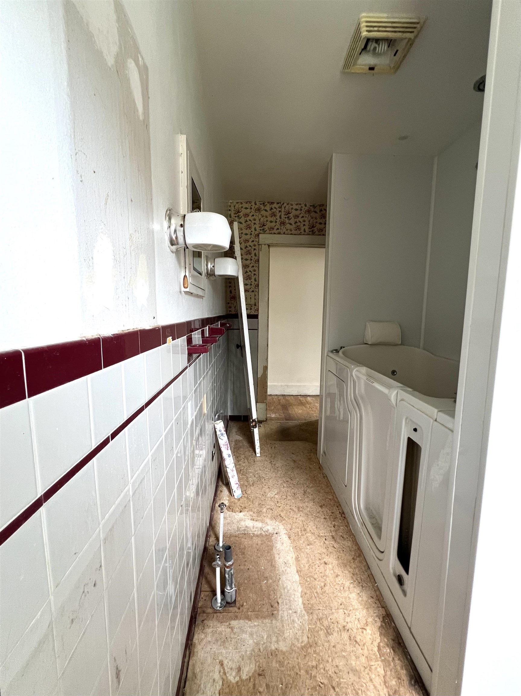 411 SHENANDOAH AVE, SHENANDOAH, Virginia 22849, 3 Bedrooms Bedrooms, ,1 BathroomBathrooms,Residential,411 SHENANDOAH AVE,668256 MLS # 668256