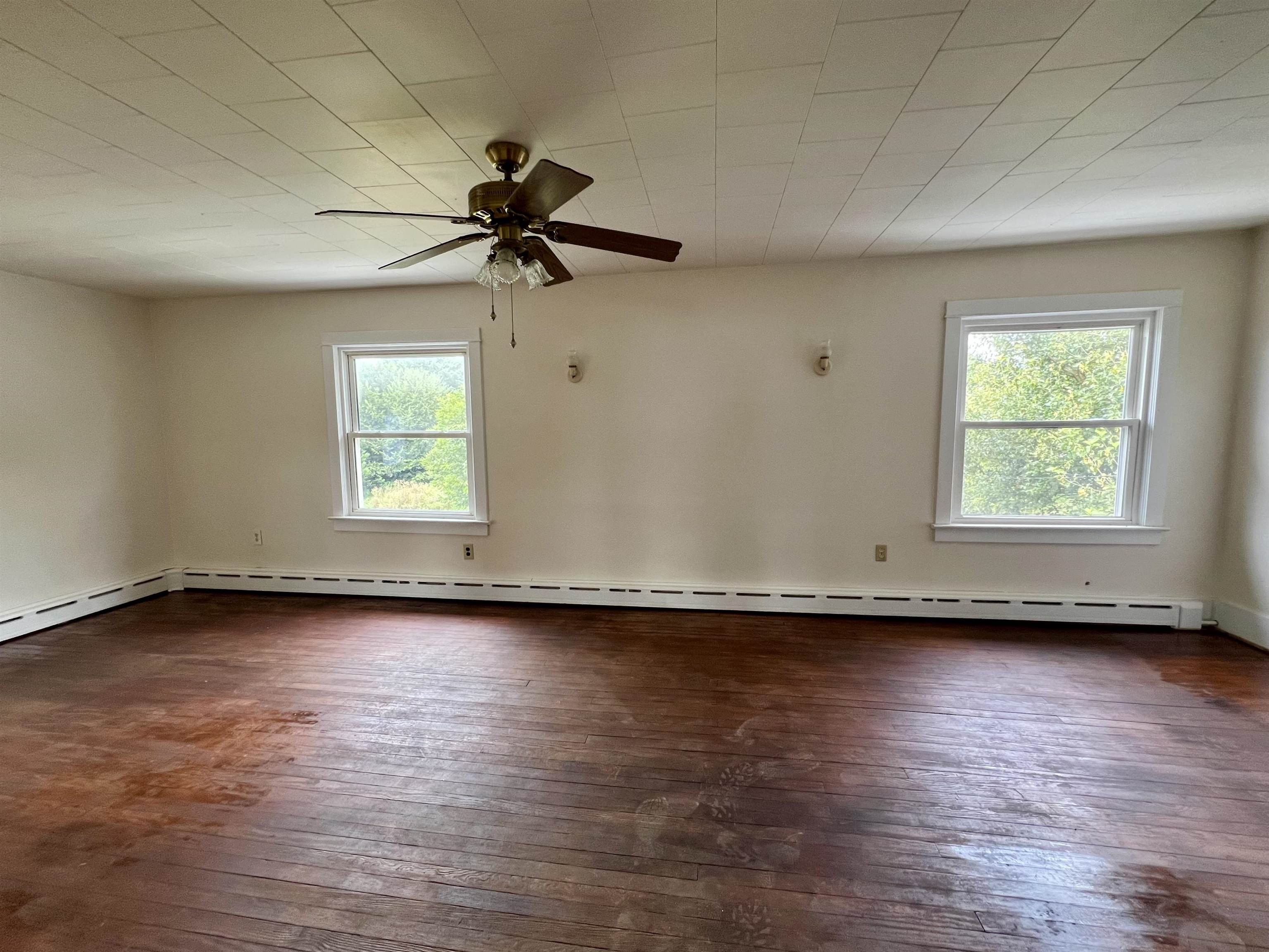 411 SHENANDOAH AVE, SHENANDOAH, Virginia 22849, 3 Bedrooms Bedrooms, ,1 BathroomBathrooms,Residential,411 SHENANDOAH AVE,668256 MLS # 668256