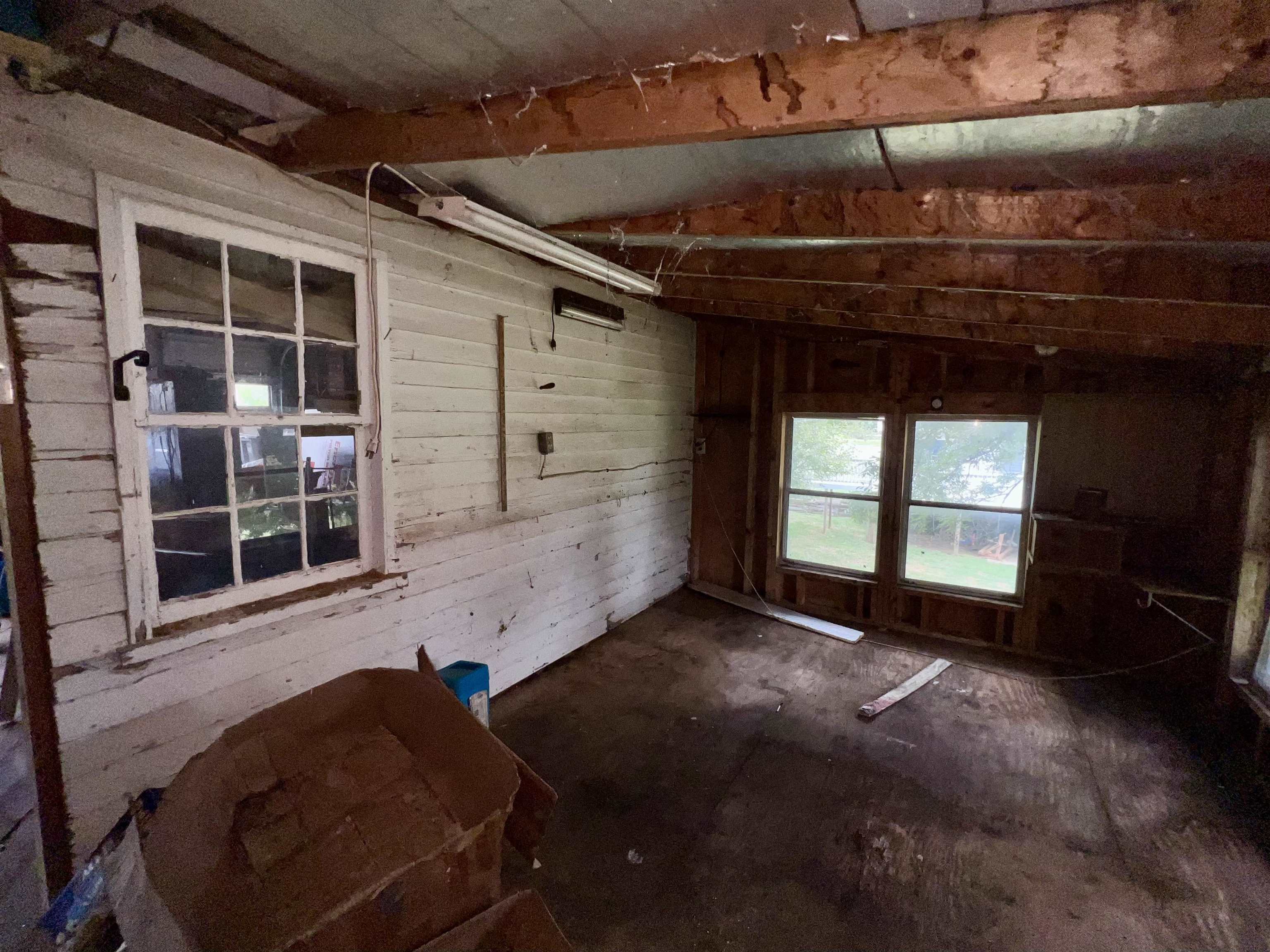 411 SHENANDOAH AVE, SHENANDOAH, Virginia 22849, 3 Bedrooms Bedrooms, ,1 BathroomBathrooms,Residential,411 SHENANDOAH AVE,668256 MLS # 668256