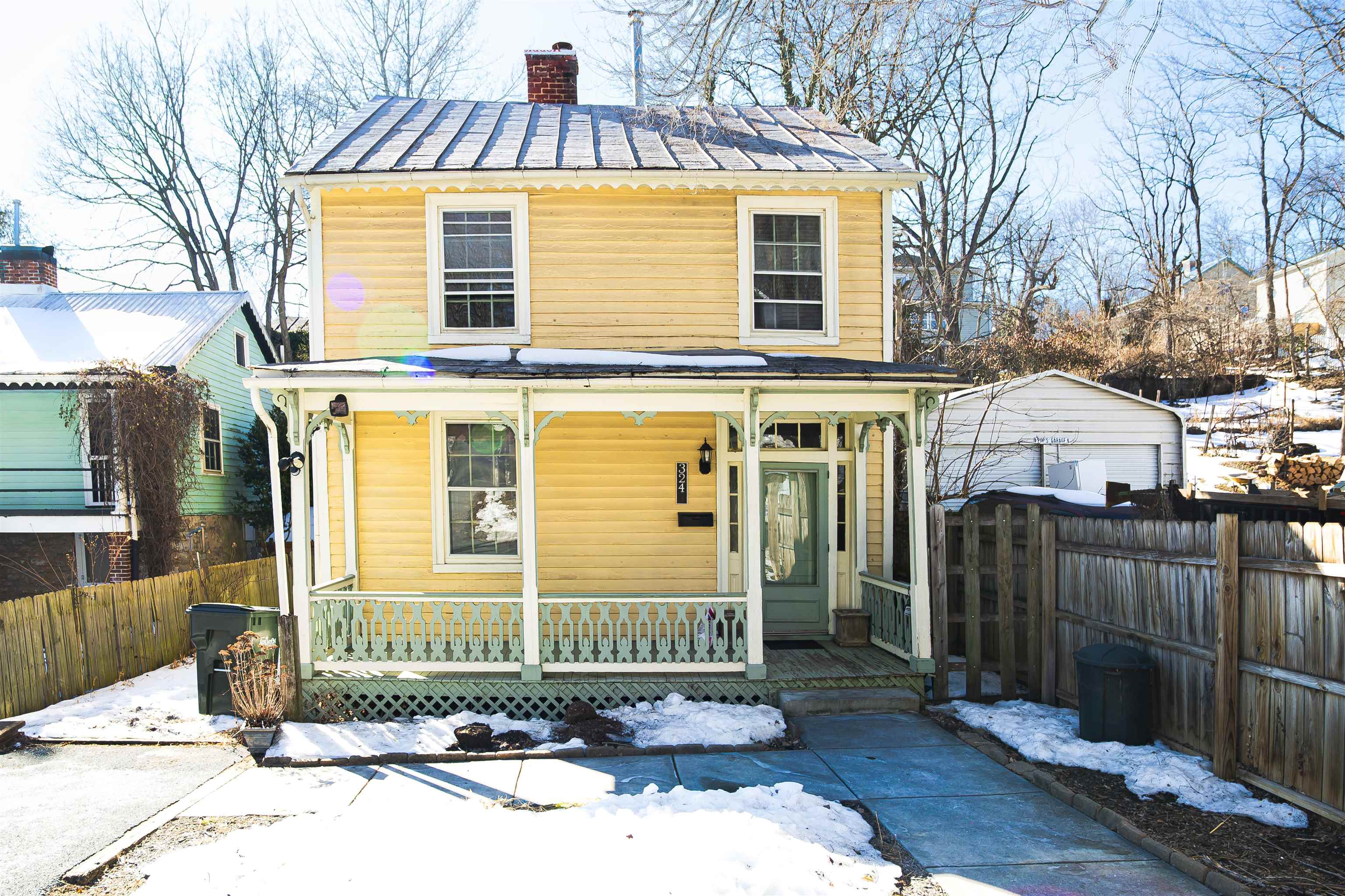 324 GREEN ST, STAUNTON, Virginia 24401, 2 Bedrooms Bedrooms, ,1 BathroomBathrooms,Residential,324 GREEN ST,673246 MLS # 673246