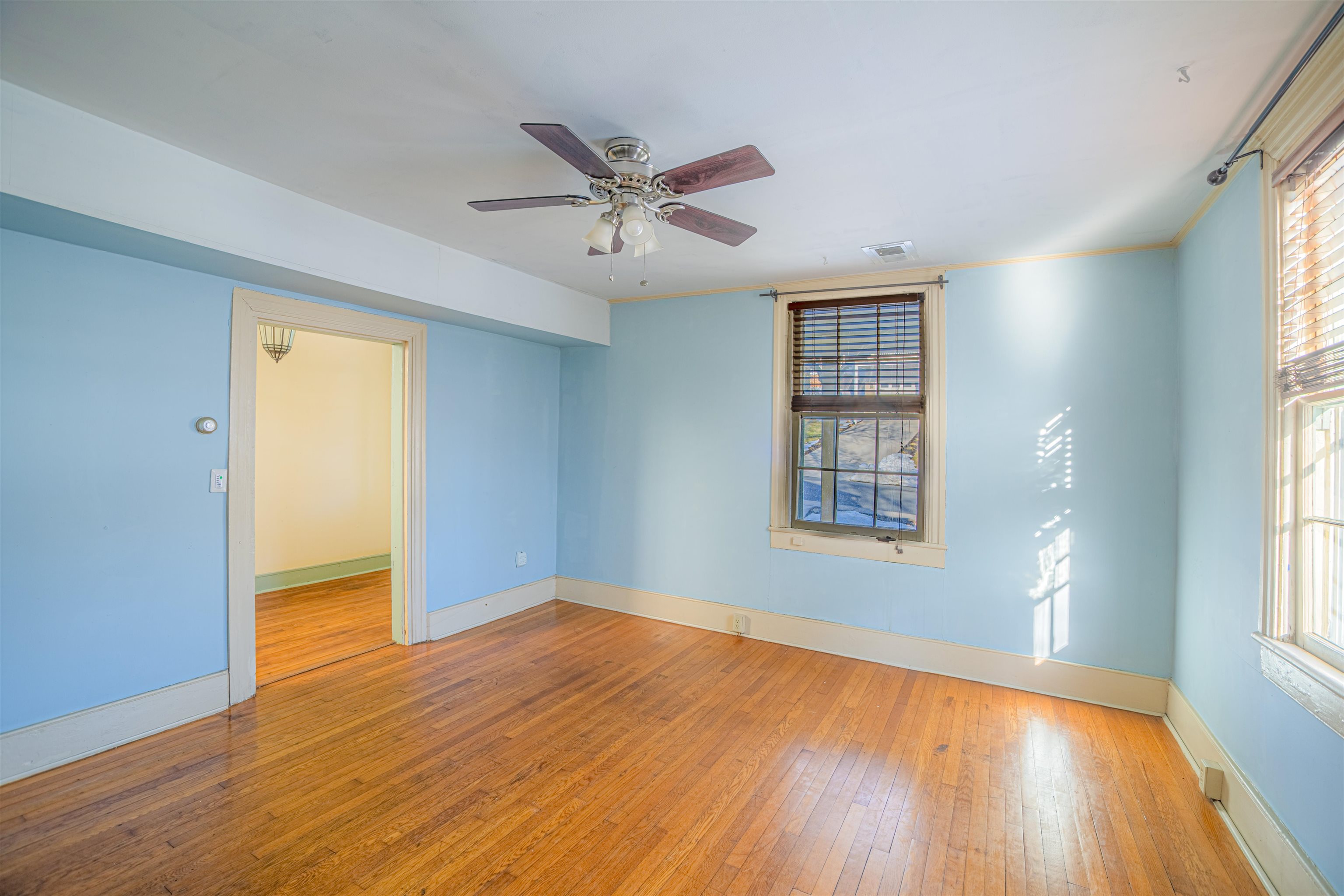 324 GREEN ST, STAUNTON, Virginia 24401, 2 Bedrooms Bedrooms, ,1 BathroomBathrooms,Residential,324 GREEN ST,673246 MLS # 673246