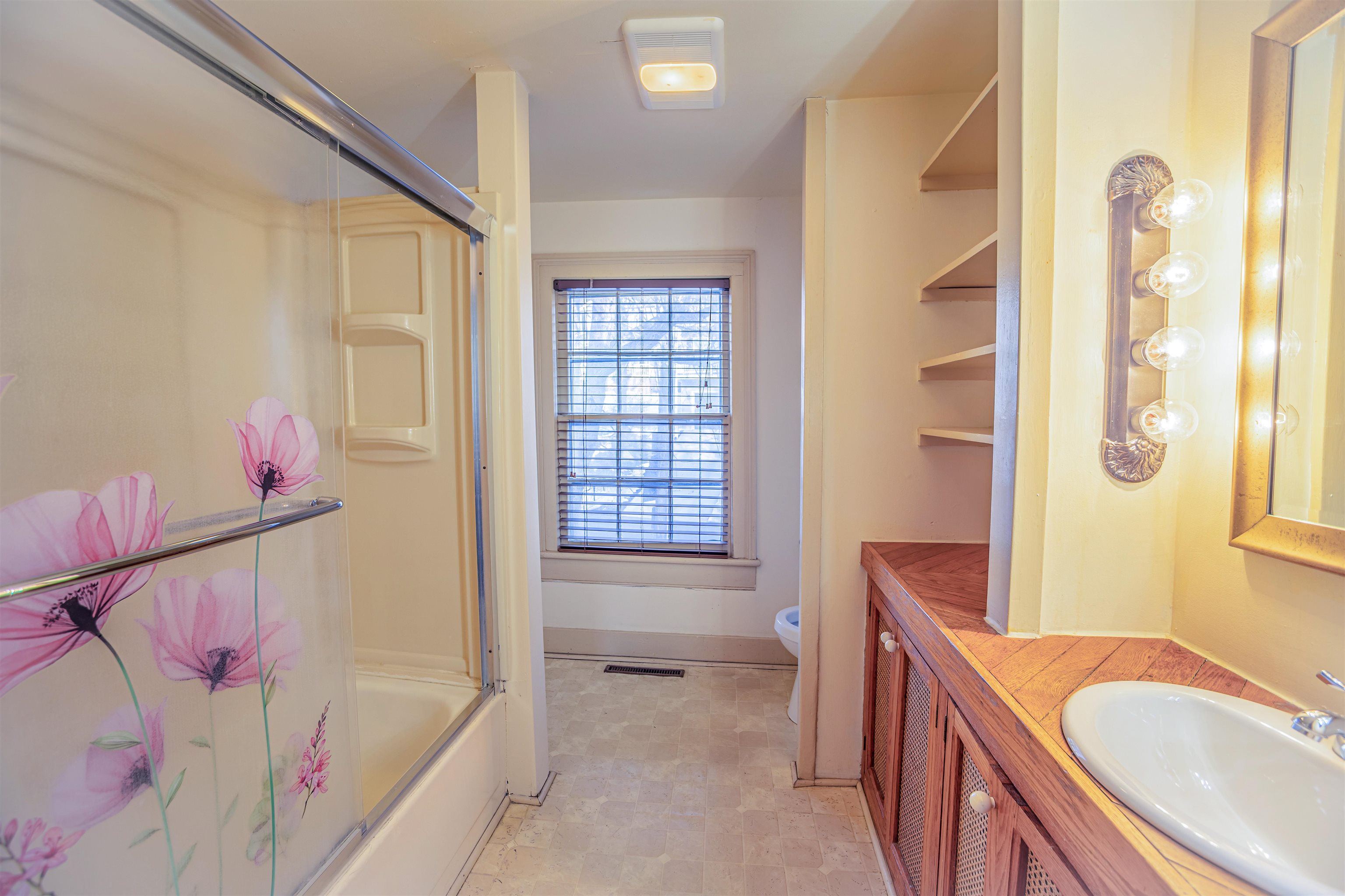 324 GREEN ST, STAUNTON, Virginia 24401, 2 Bedrooms Bedrooms, ,1 BathroomBathrooms,Residential,324 GREEN ST,673246 MLS # 673246