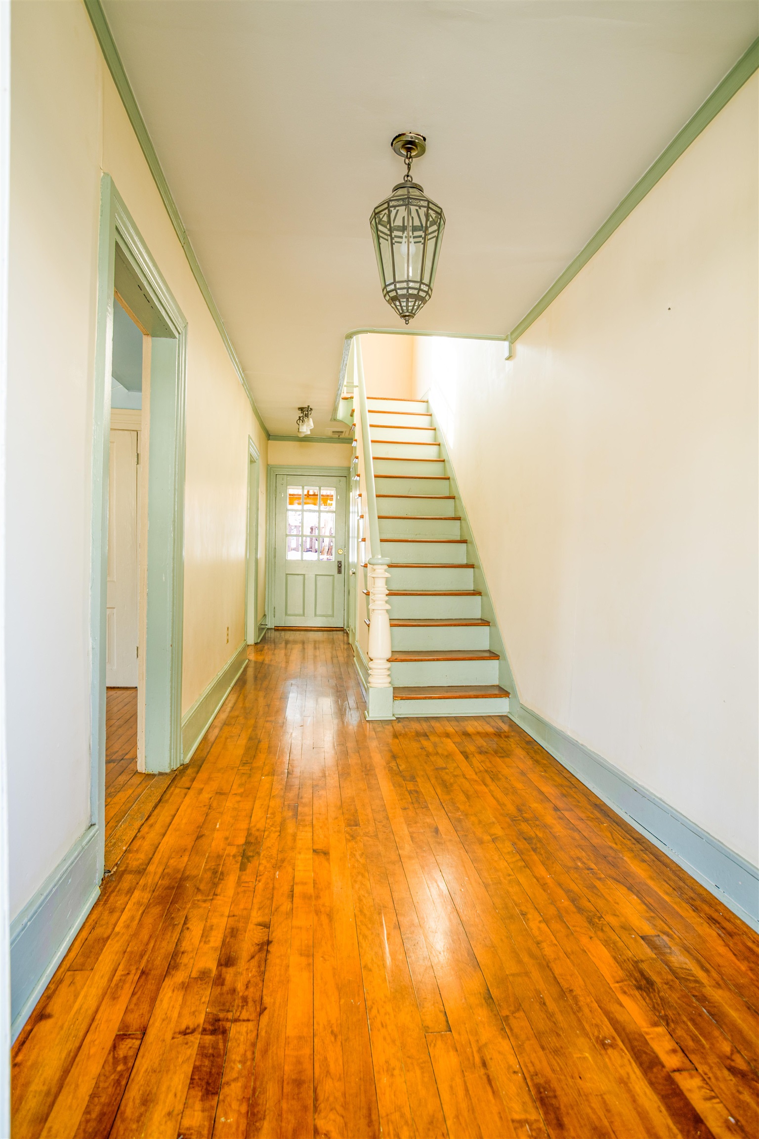 324 GREEN ST, STAUNTON, Virginia 24401, 2 Bedrooms Bedrooms, ,1 BathroomBathrooms,Residential,324 GREEN ST,673246 MLS # 673246